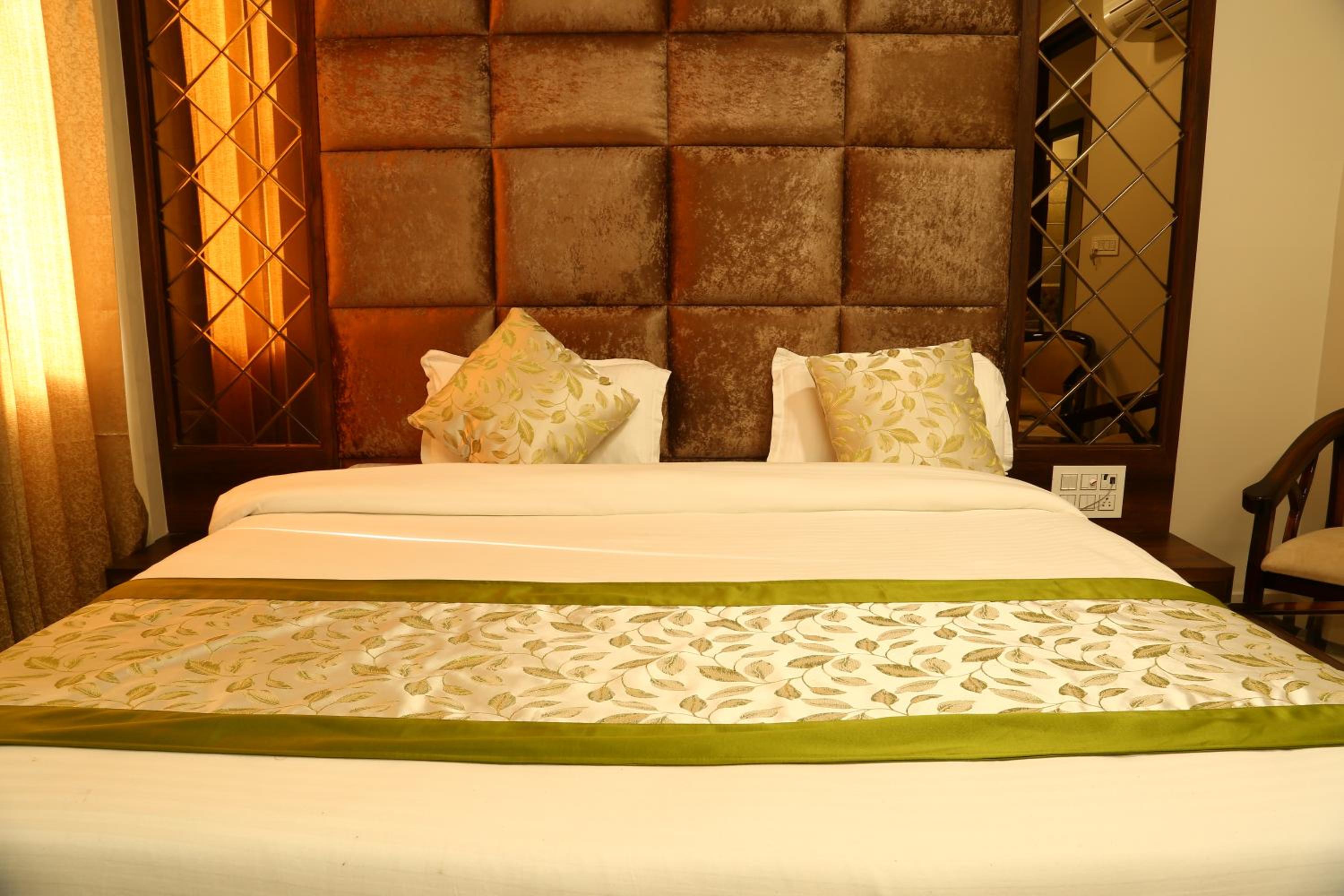 Deluxe Double Room - Photo 7