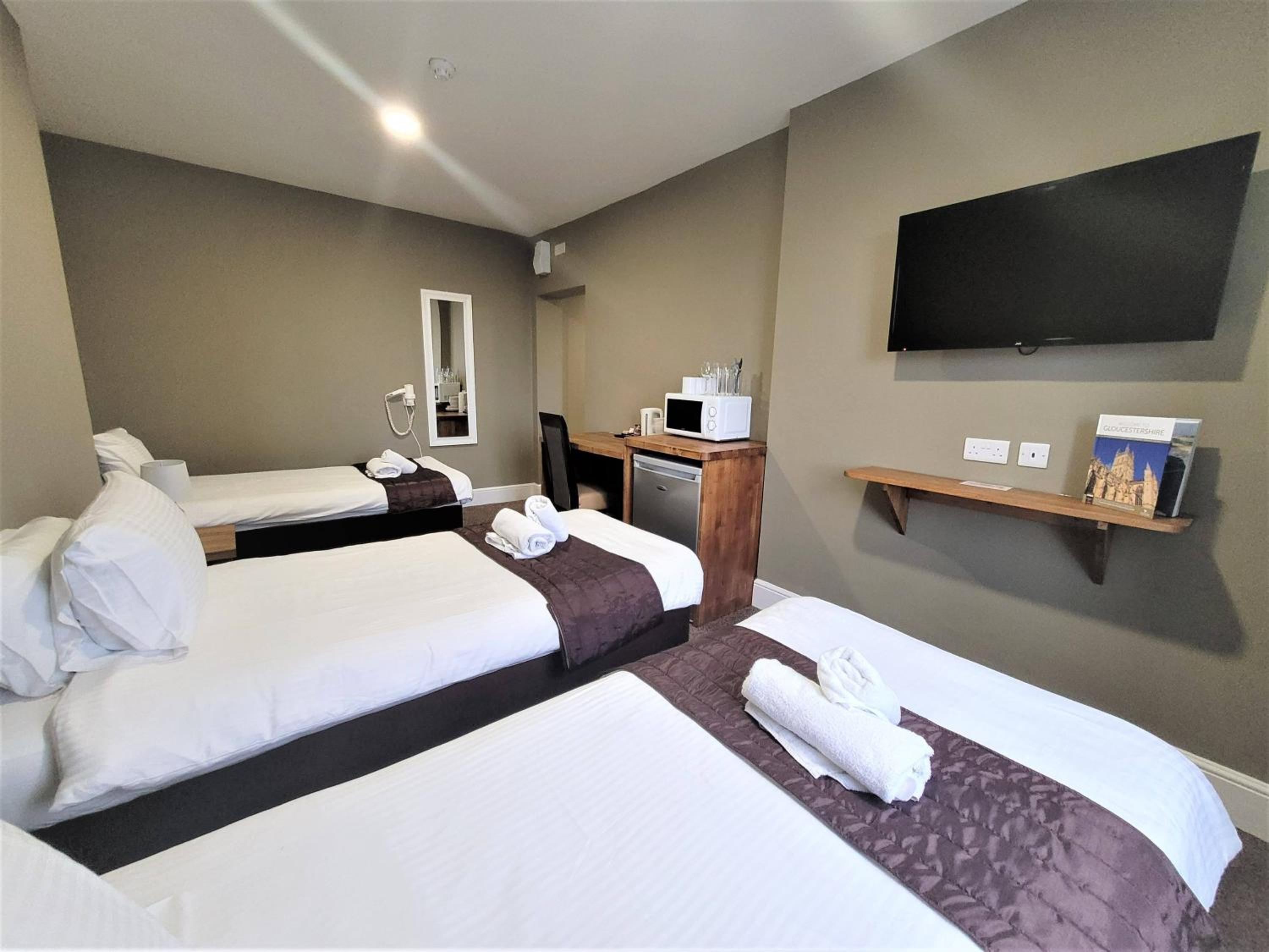 Triple Room