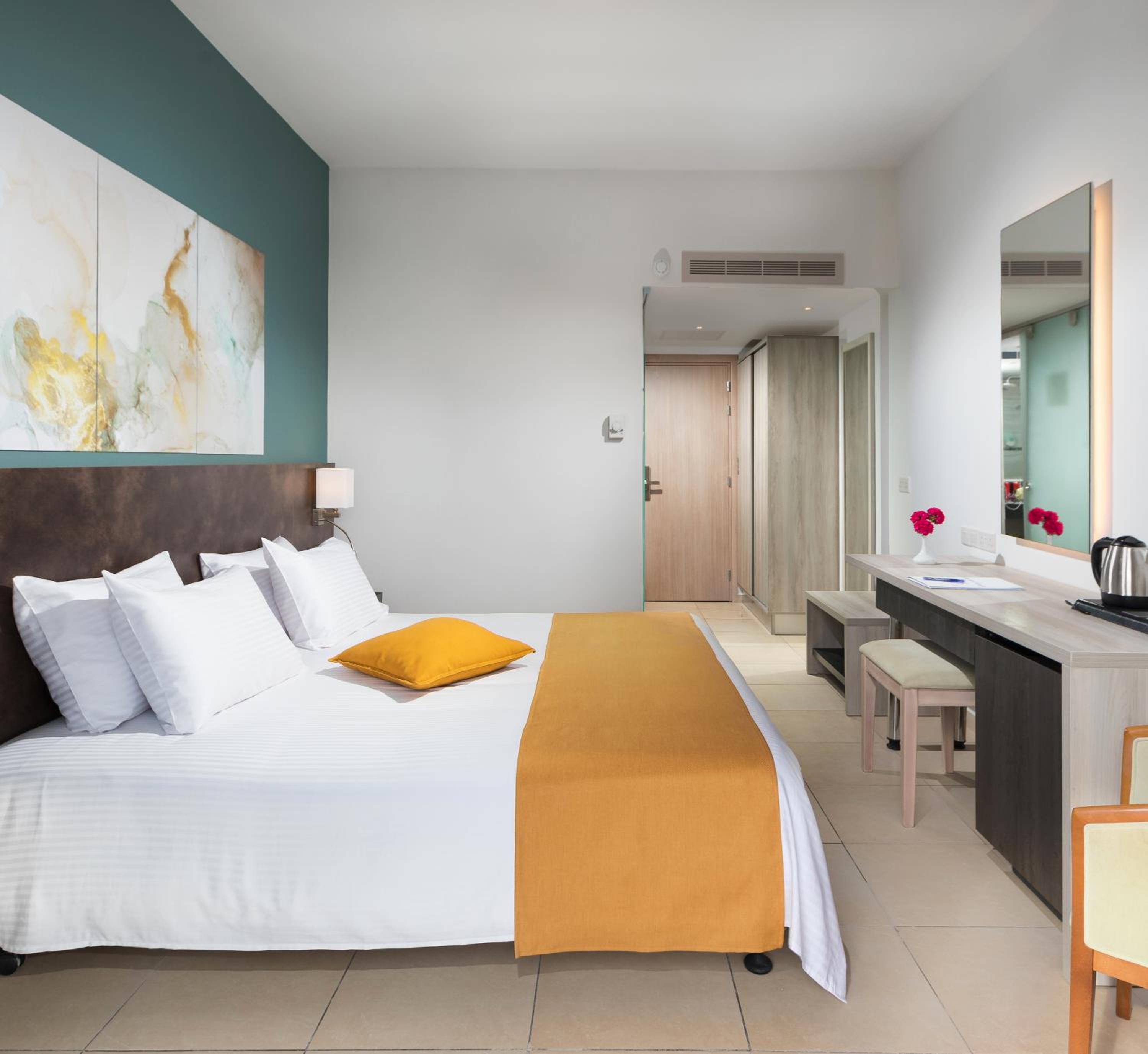Double or Twin Room - Photo 1