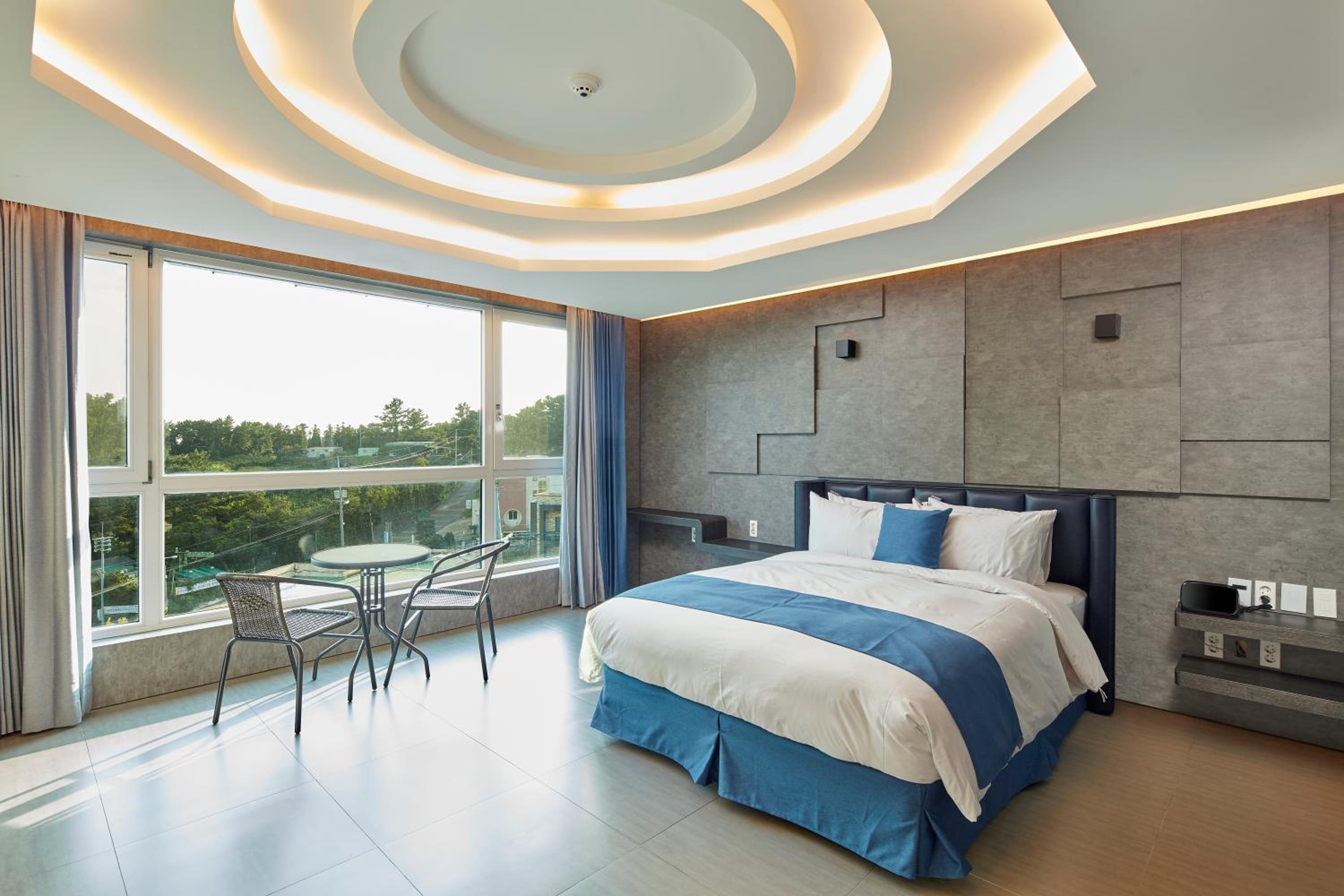Standard Double Room - Photo 3