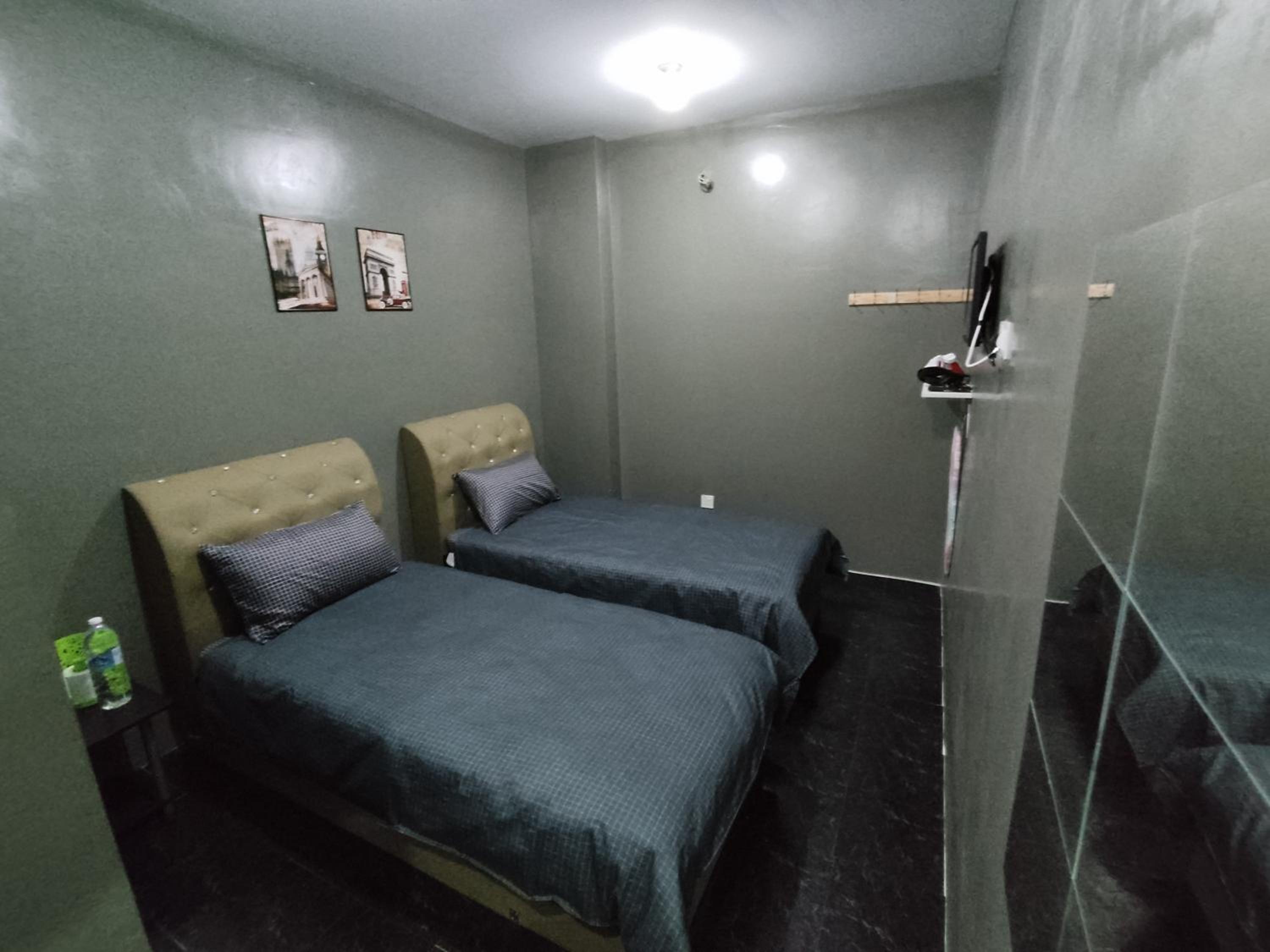 Standard Twin Room photo 2