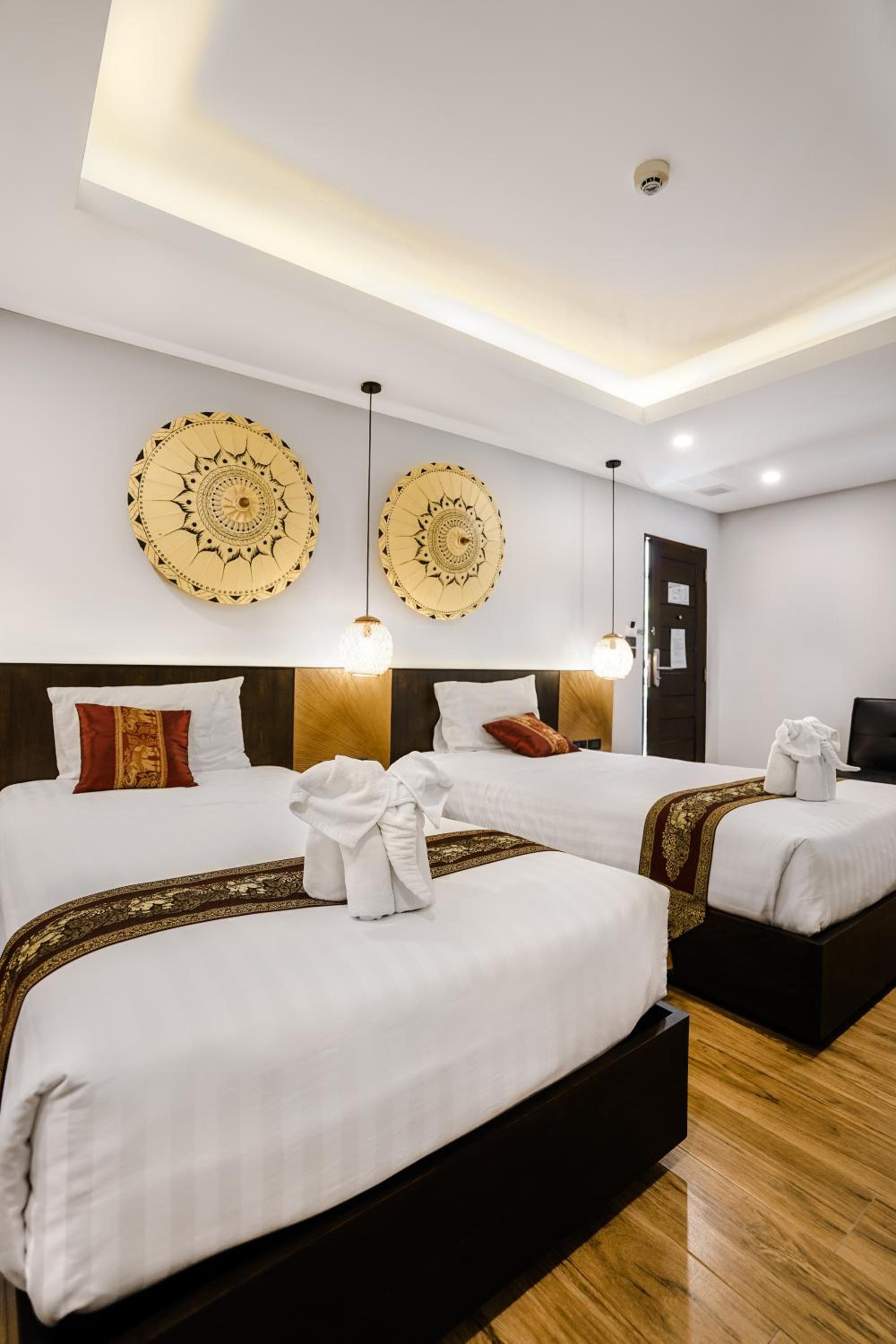 Superior Twin Room - Photo 8