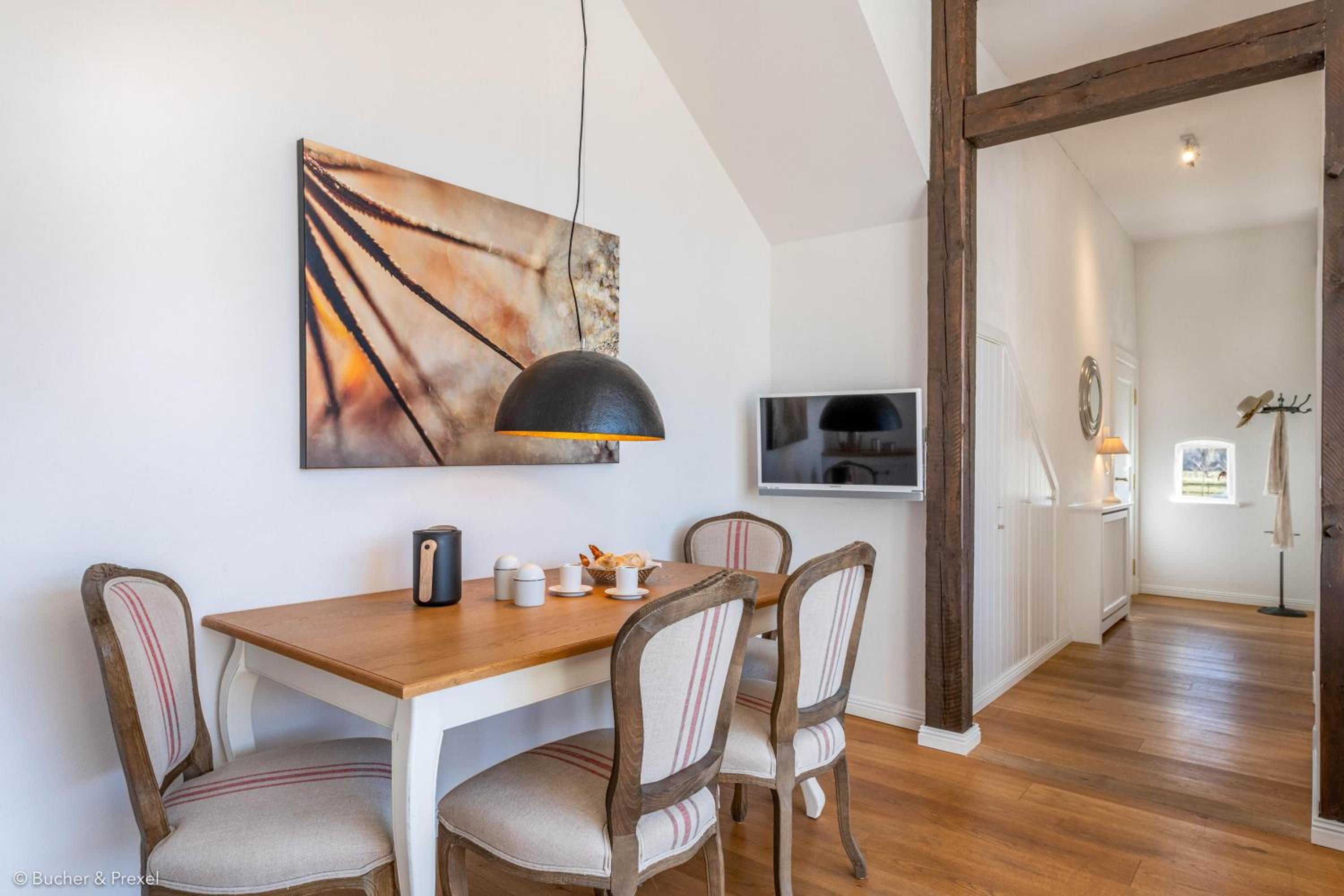 Apartment with Terrace photo 3