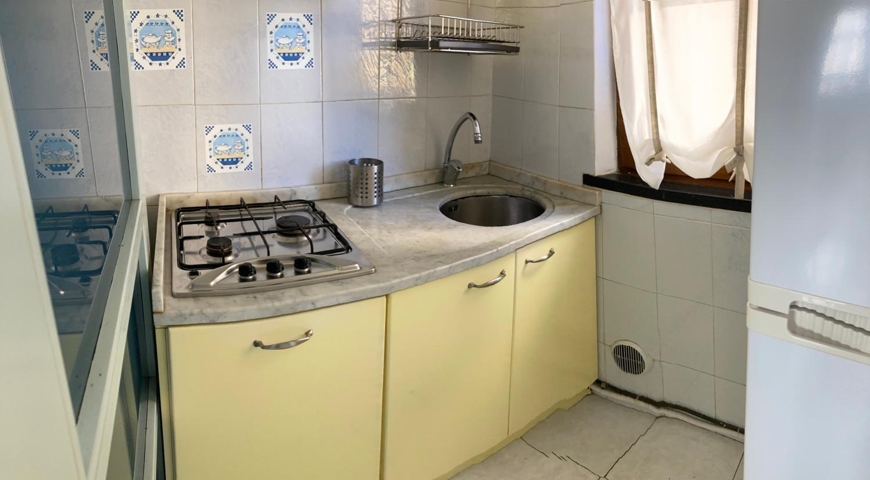 One-Bedroom House - Photo 13