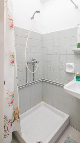 One-Bedroom Apartment - Photo 21