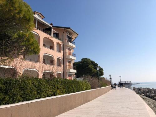 Studio Apartment with Sea View photo 3