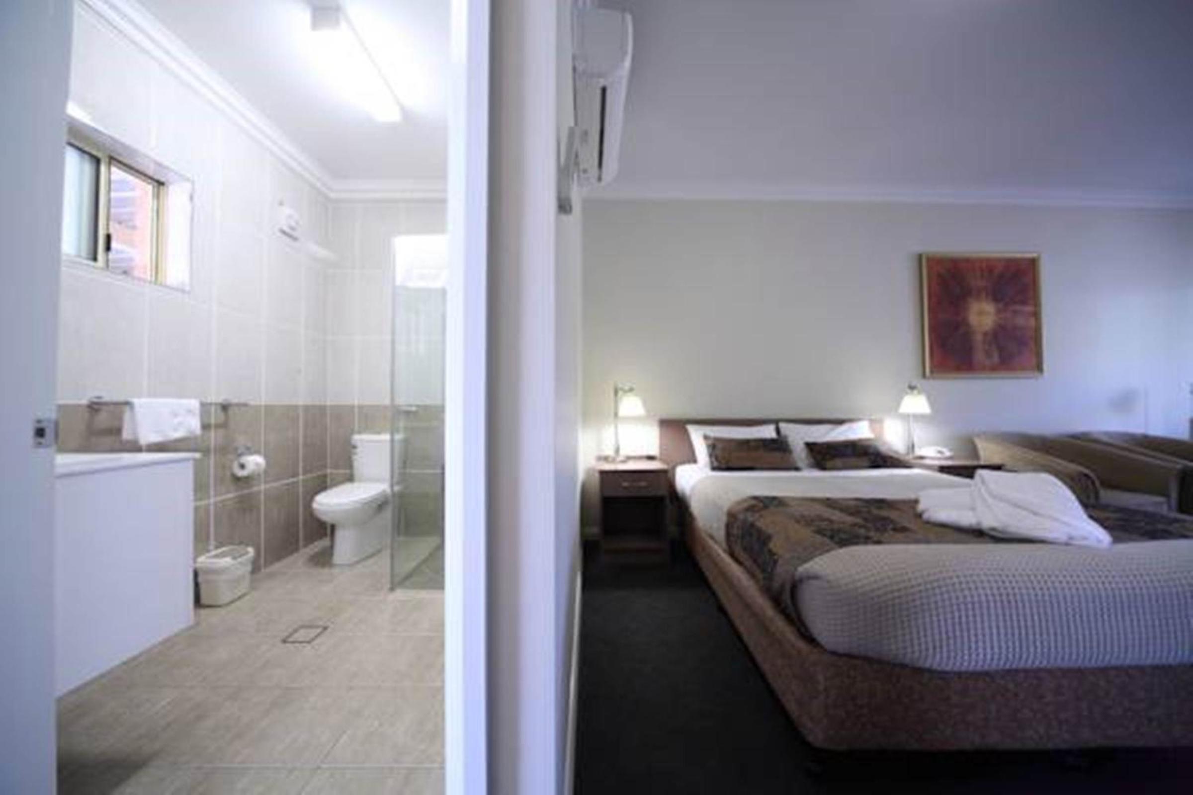 Deluxe Double Room photo 3
