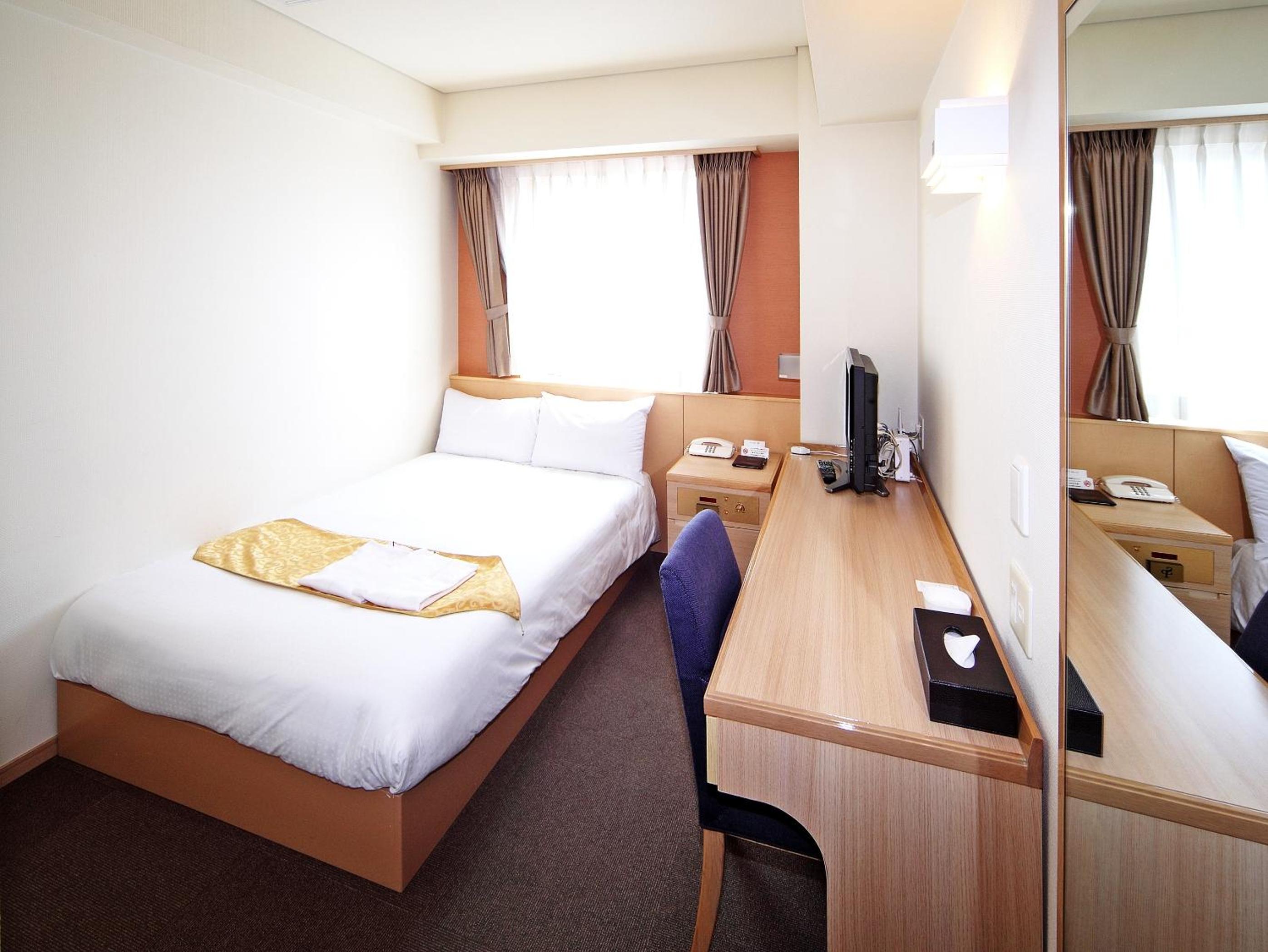 Double Room with Small Double Bed - Smoking