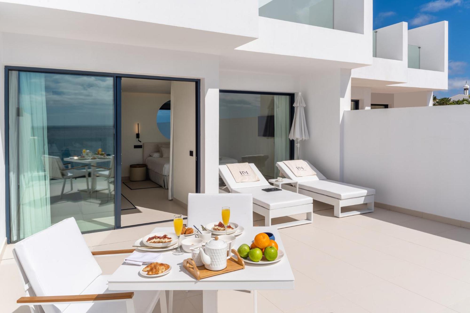 Suite with Sea View