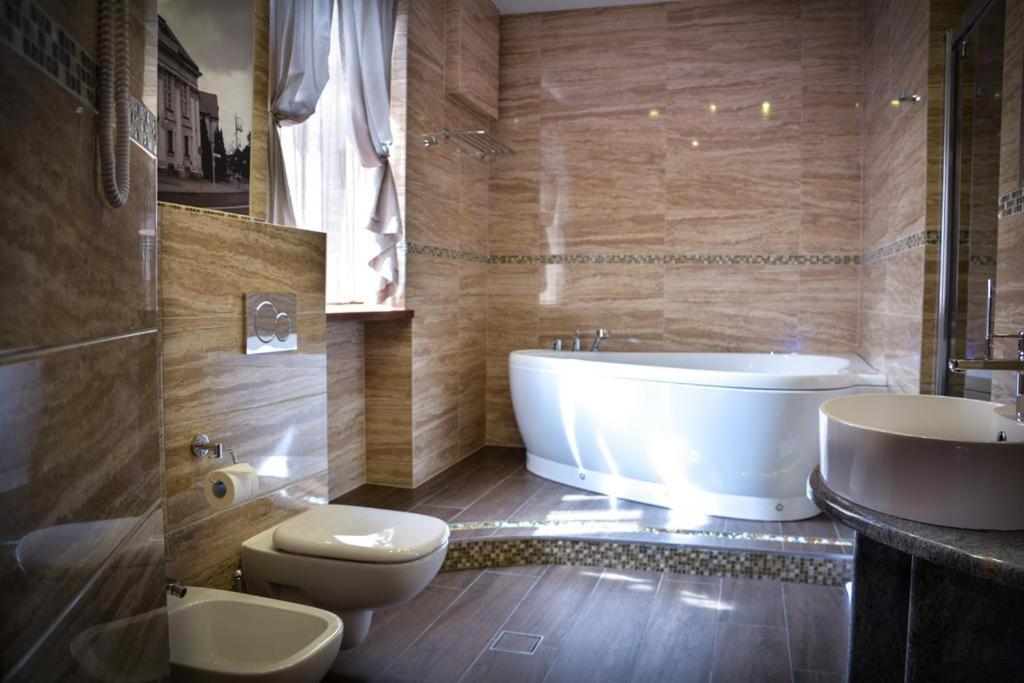 One-Bedroom Apartment with Spa Bath photo 3