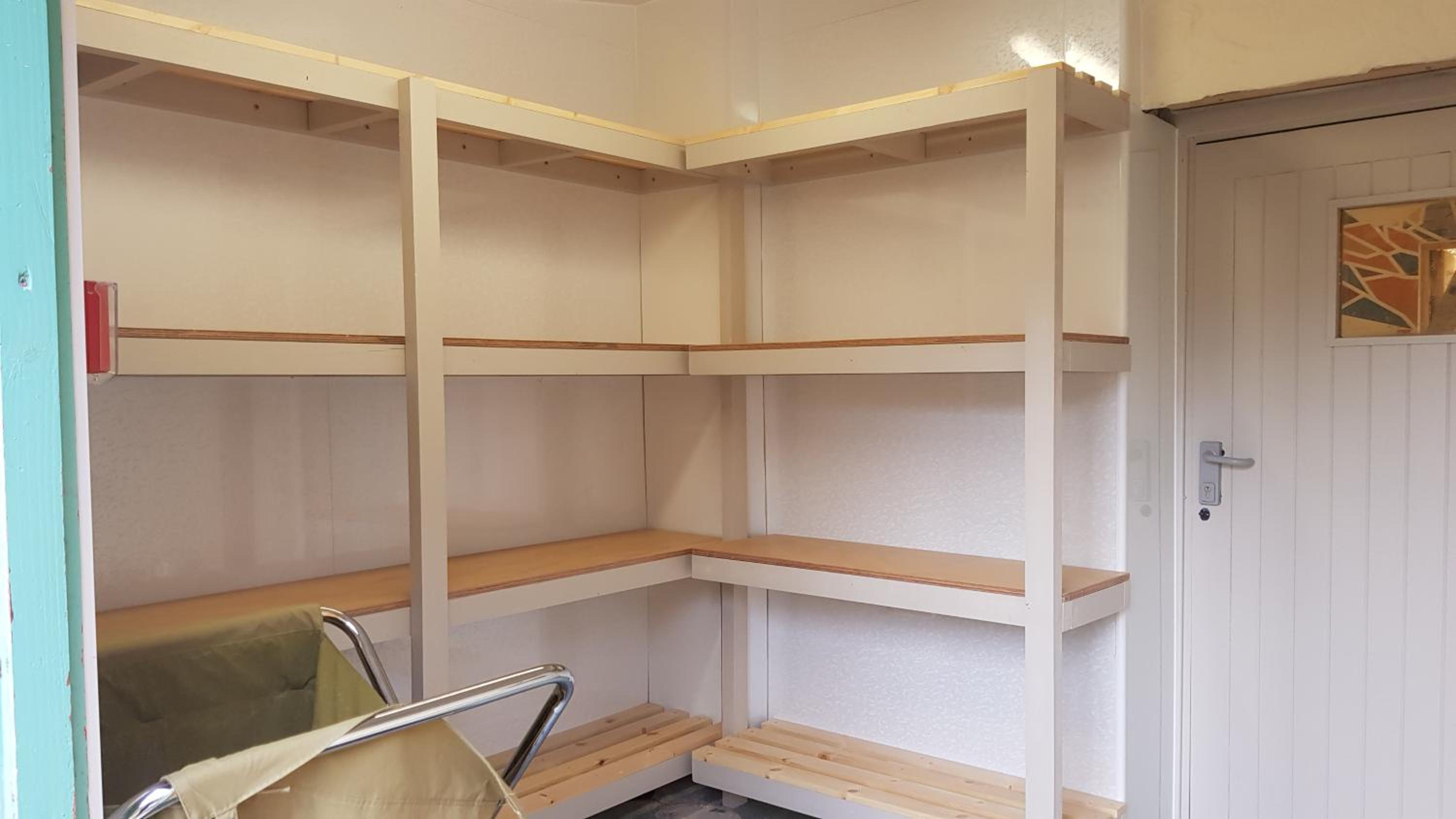 8-Bed Mixed Dormitory Room photo 3