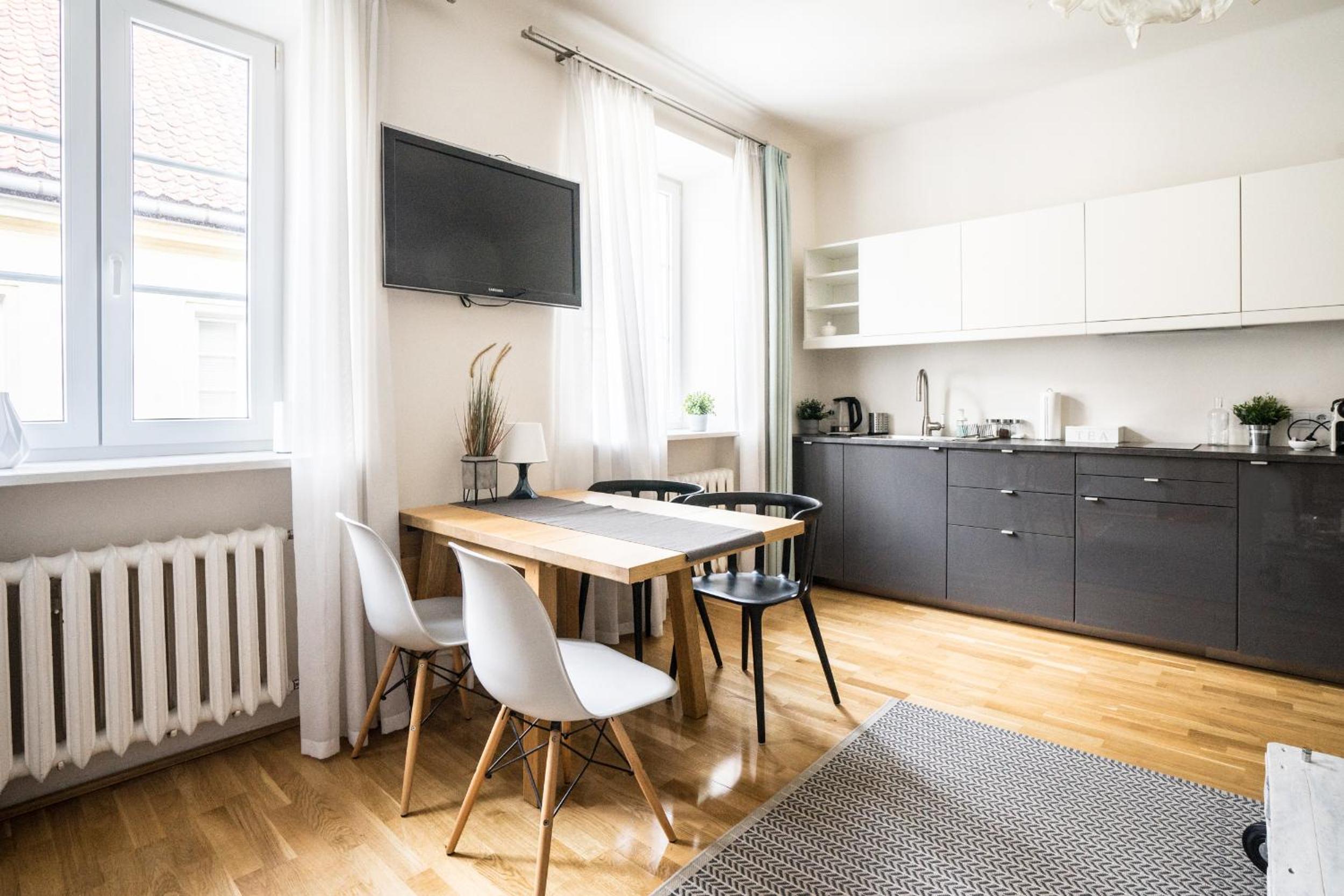 One-Bedroom Apartment - Photo 18