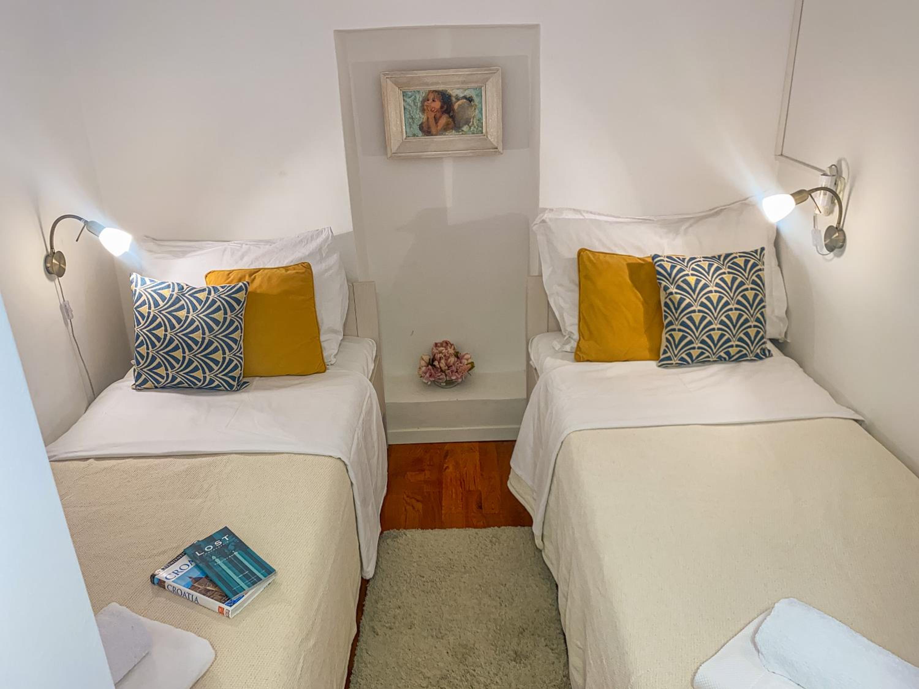 Deluxe Double Room with Shower