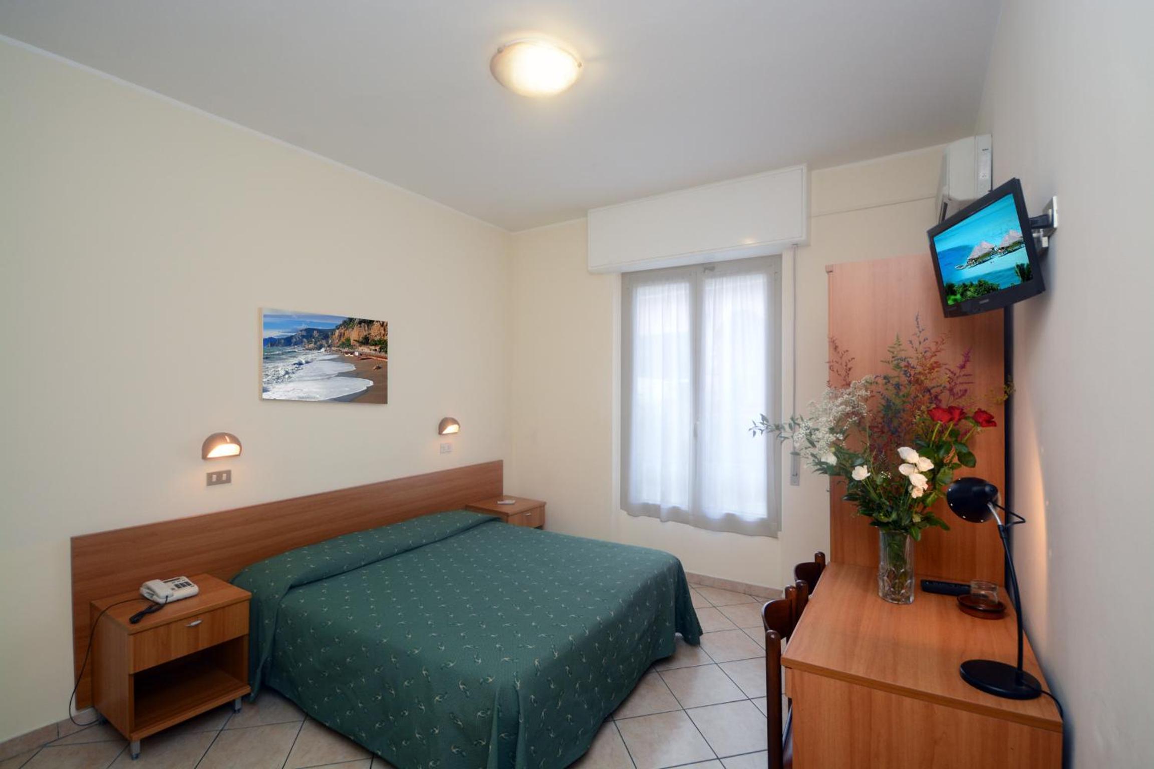 Double or Twin Room photo 1