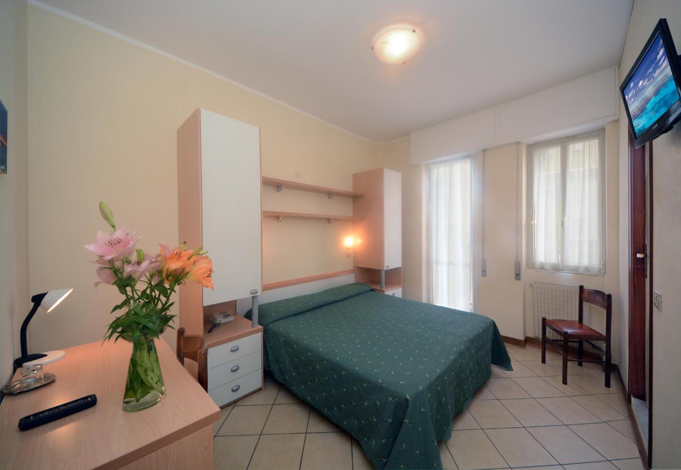 Double or Twin Room with Balcony photo 1