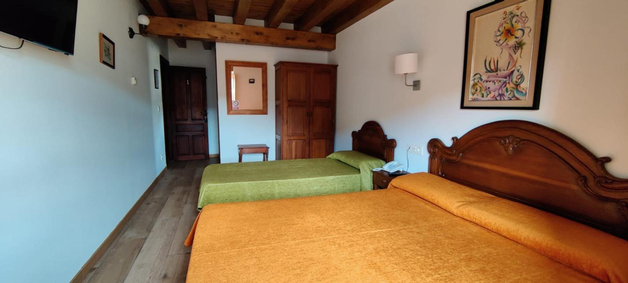 Room with Extra Bed photo 3