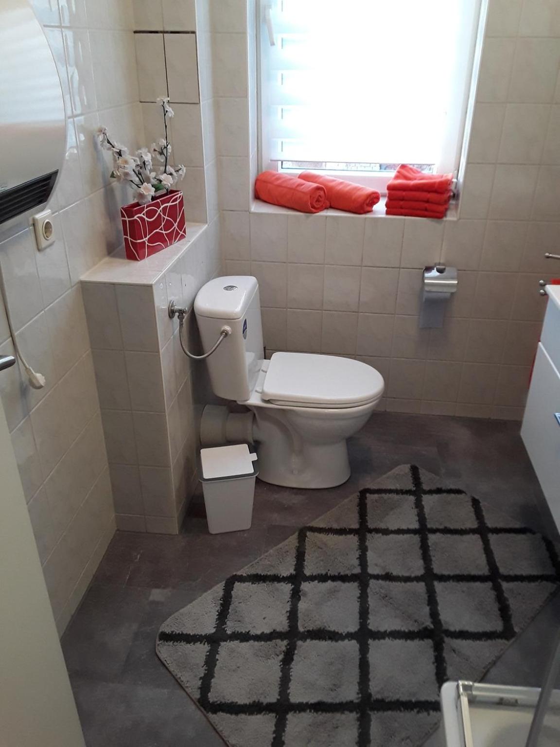 Apartment photo 3