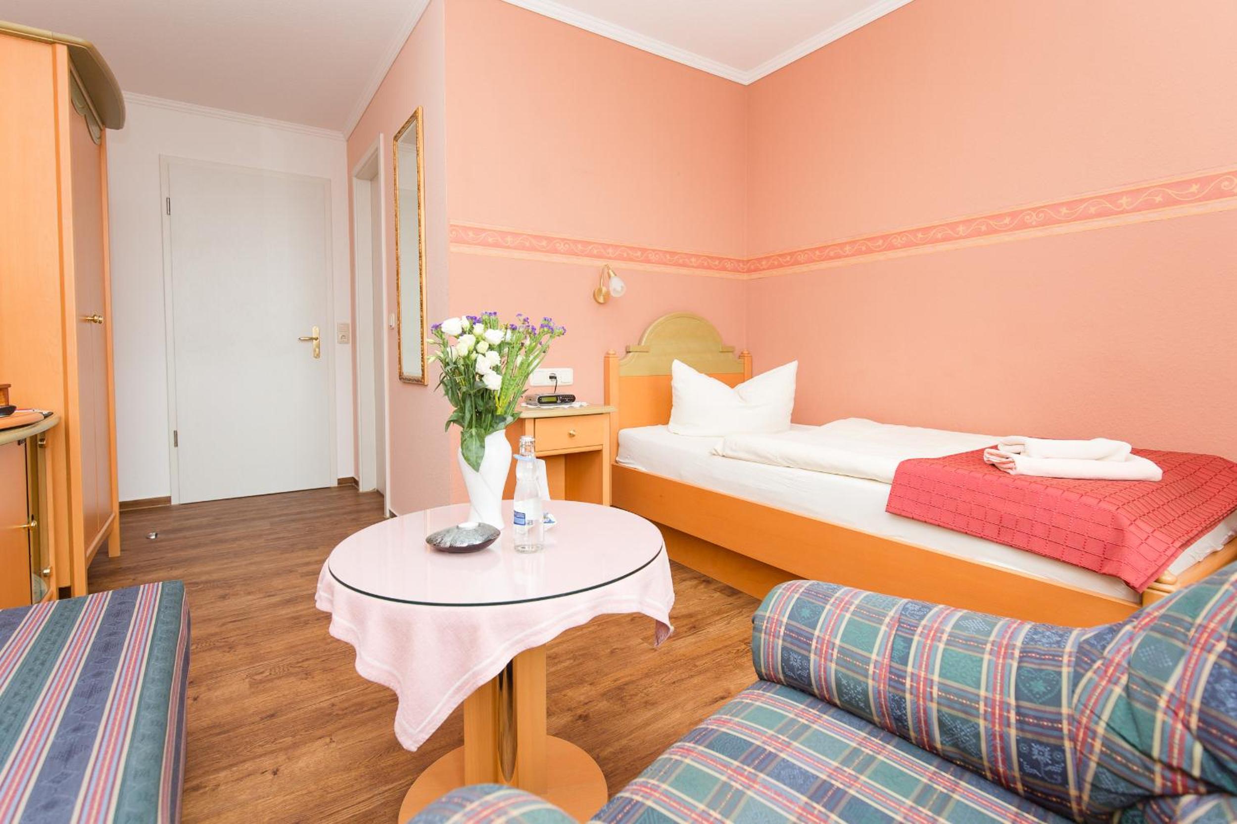 Single Room photo 1