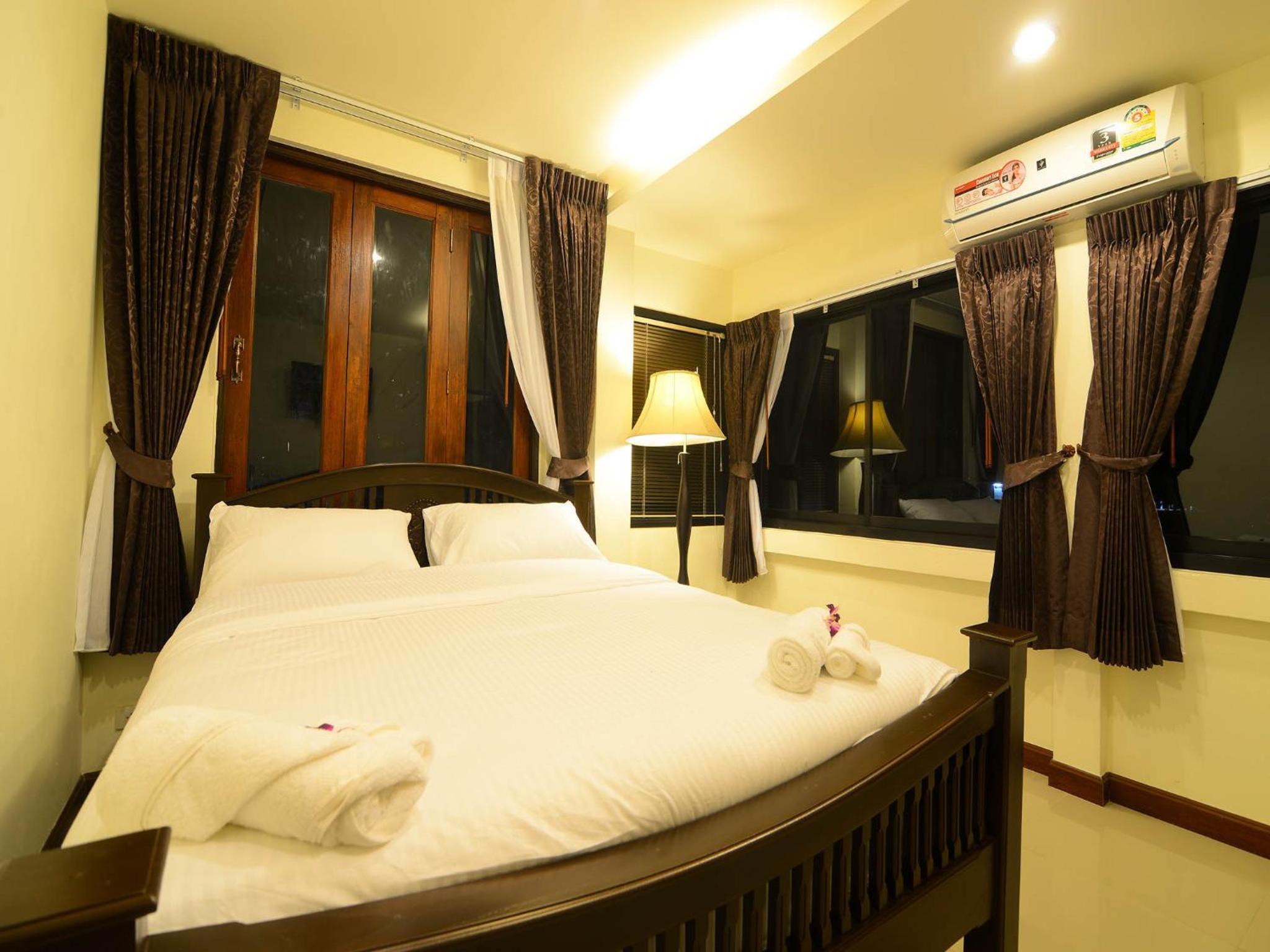 Deluxe Double Room with River View photo 3