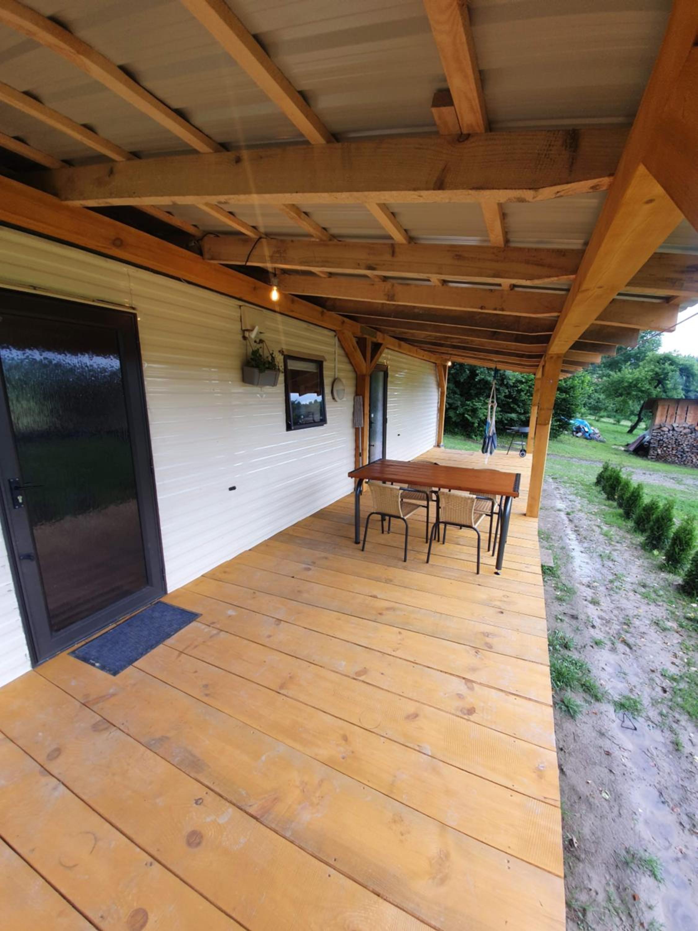 Mobile Home - Photo 11