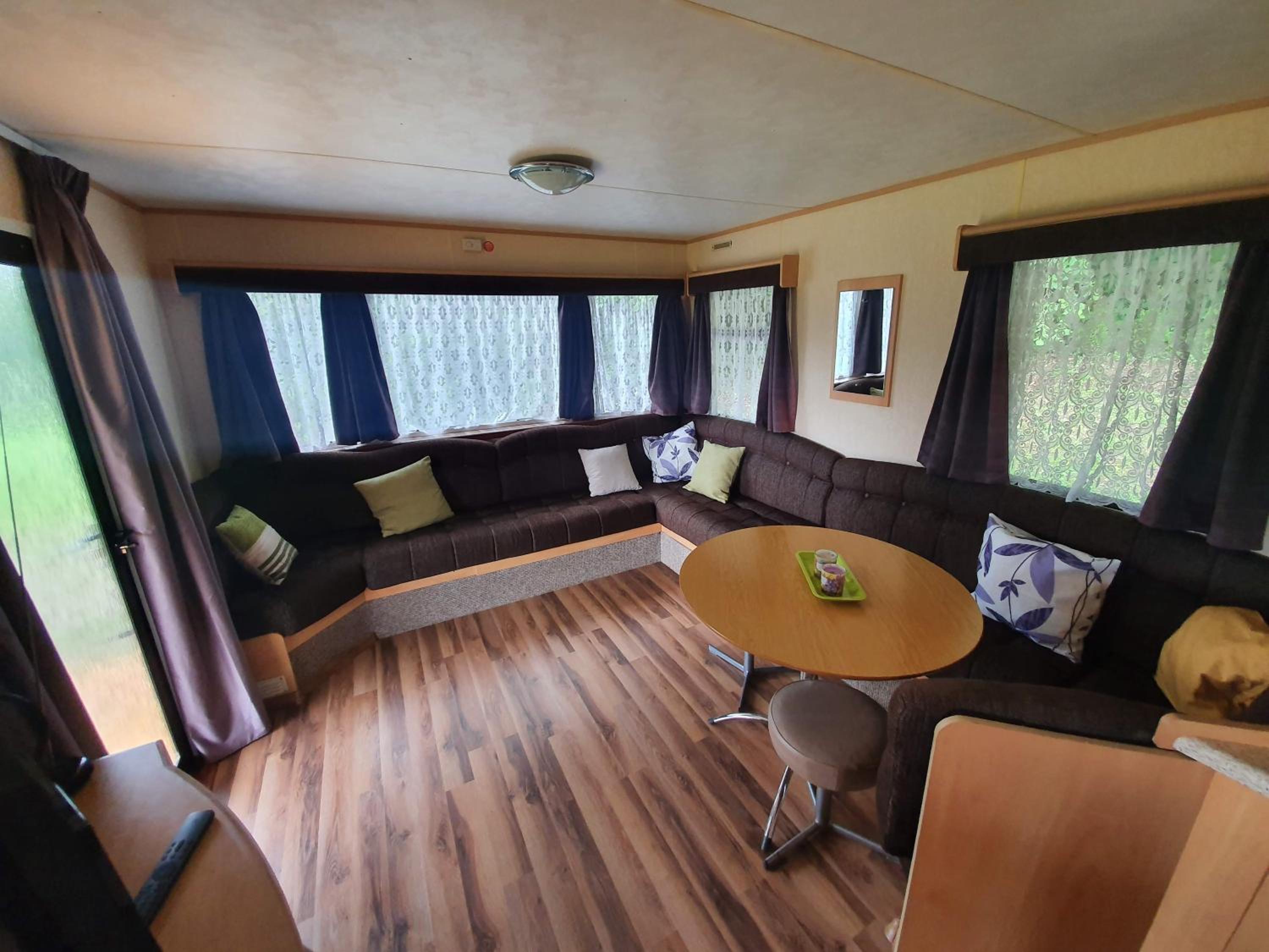 Mobile Home - Photo 1