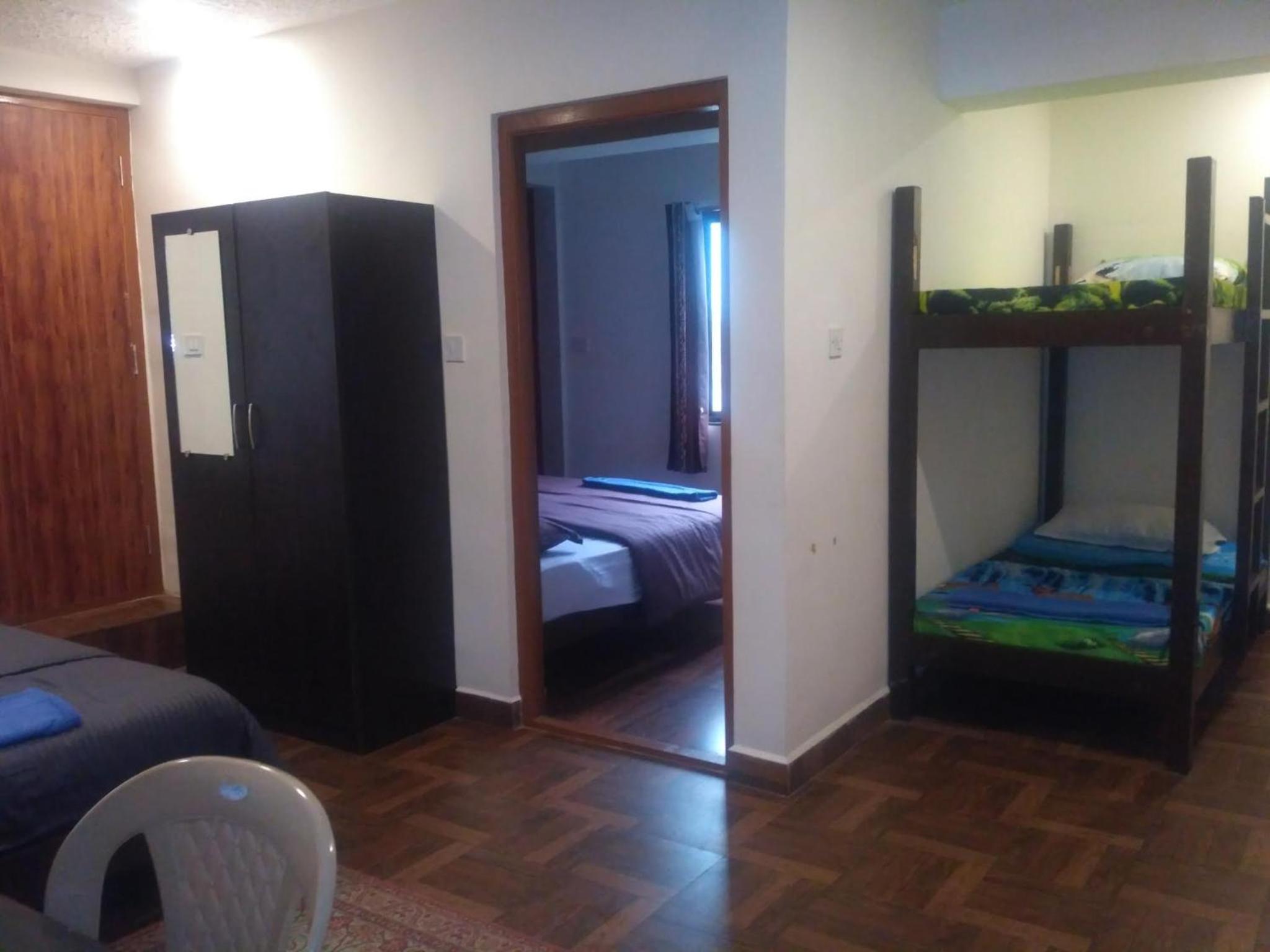 Family Room with Mountain View photo 2