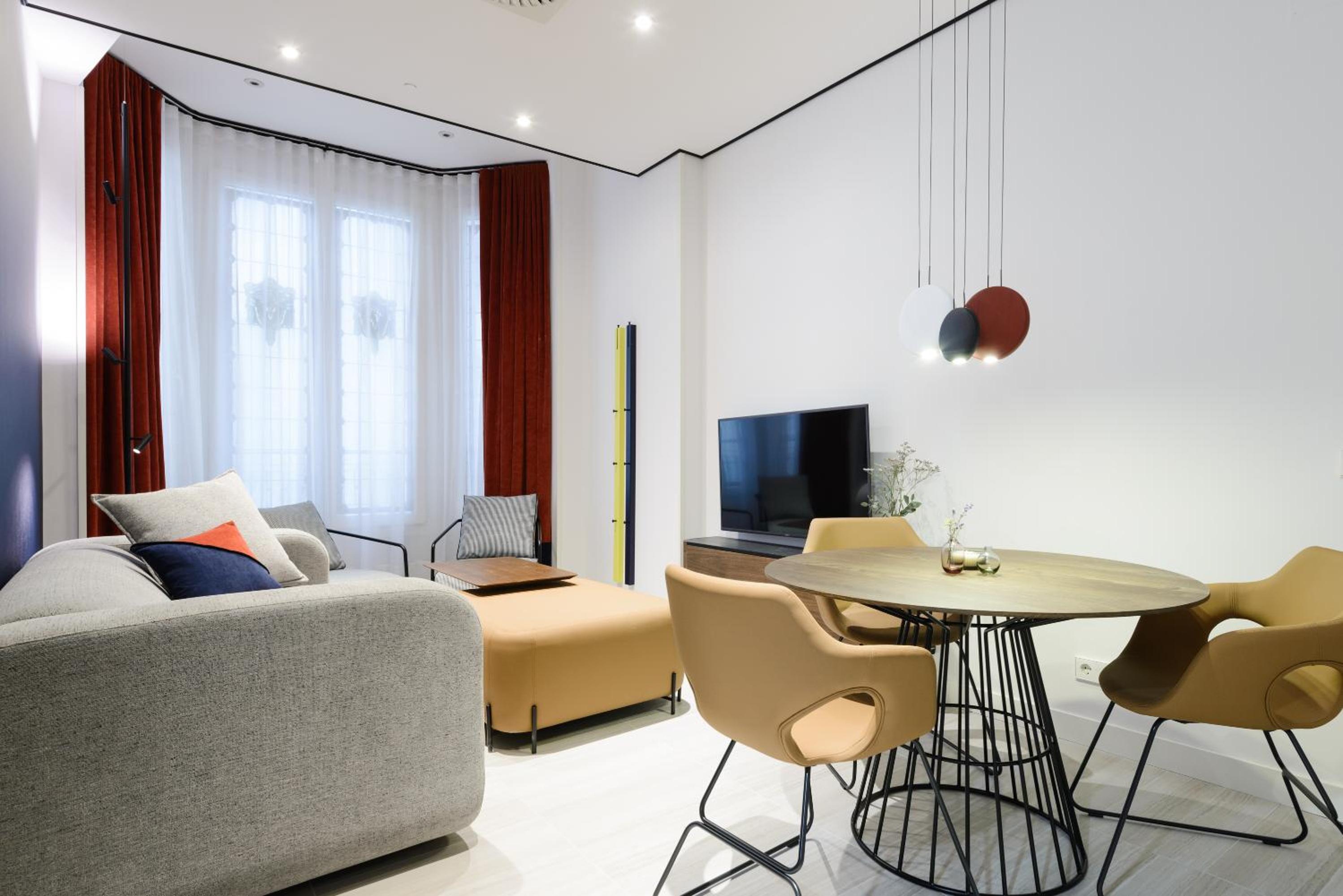 Two-Bedroom Apartment - Photo 6