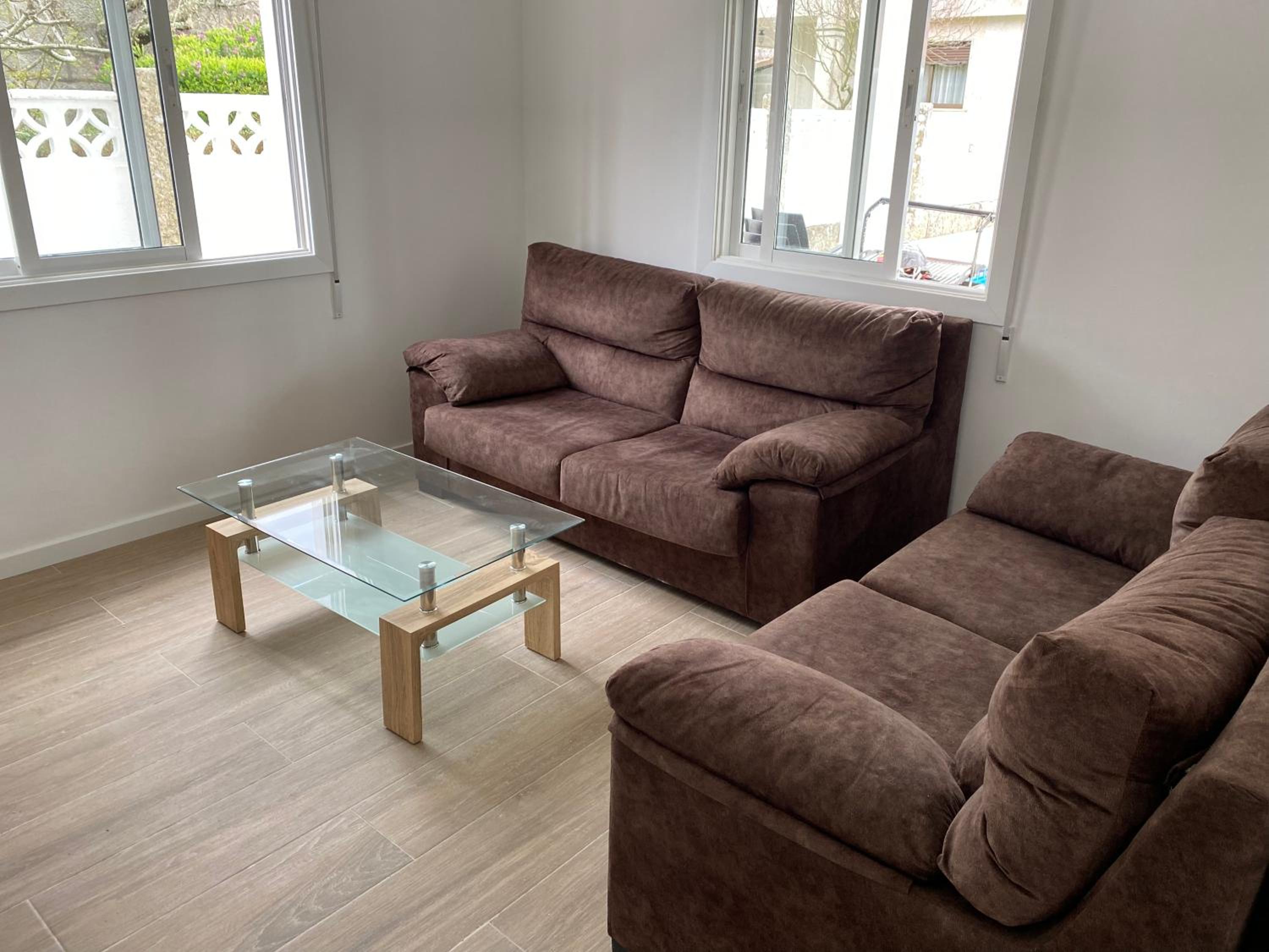 Four-Bedroom House photo 2