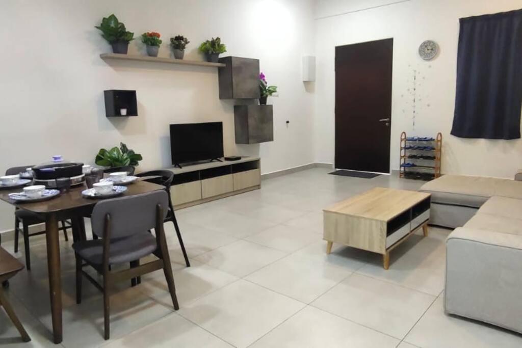 Four-Bedroom House photo 1