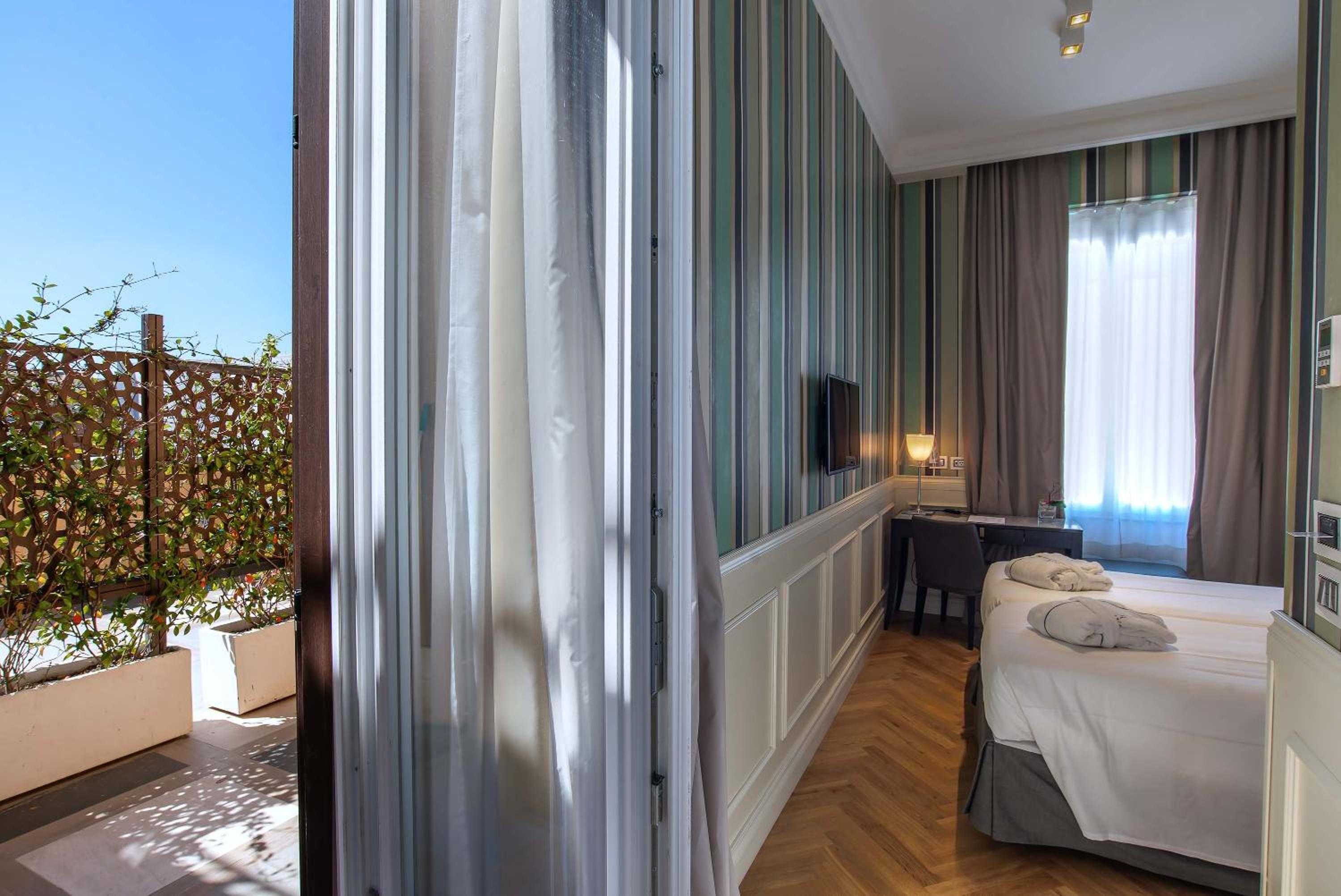 Hotel Damaso - Photo 60
