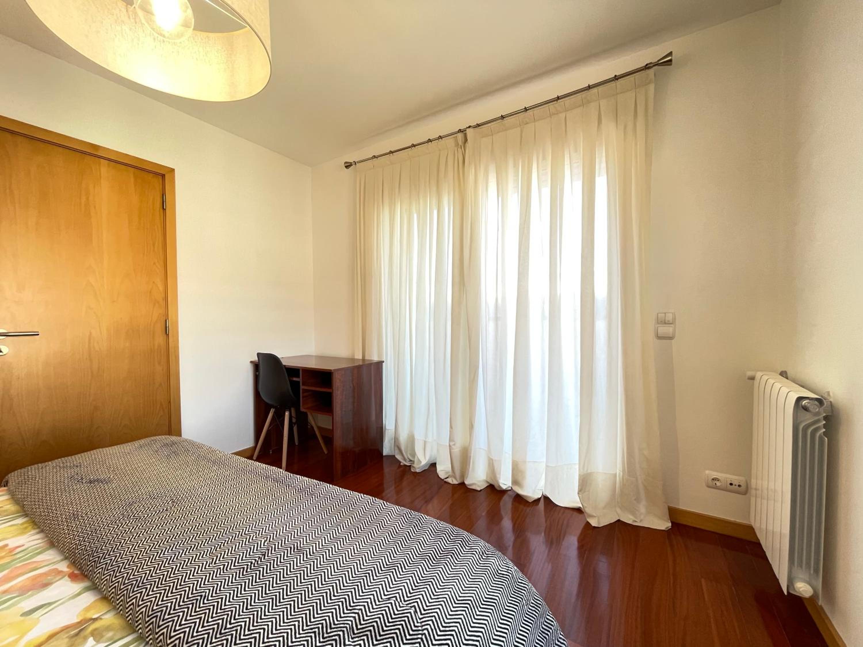 One-Bedroom Apartment - Photo 19