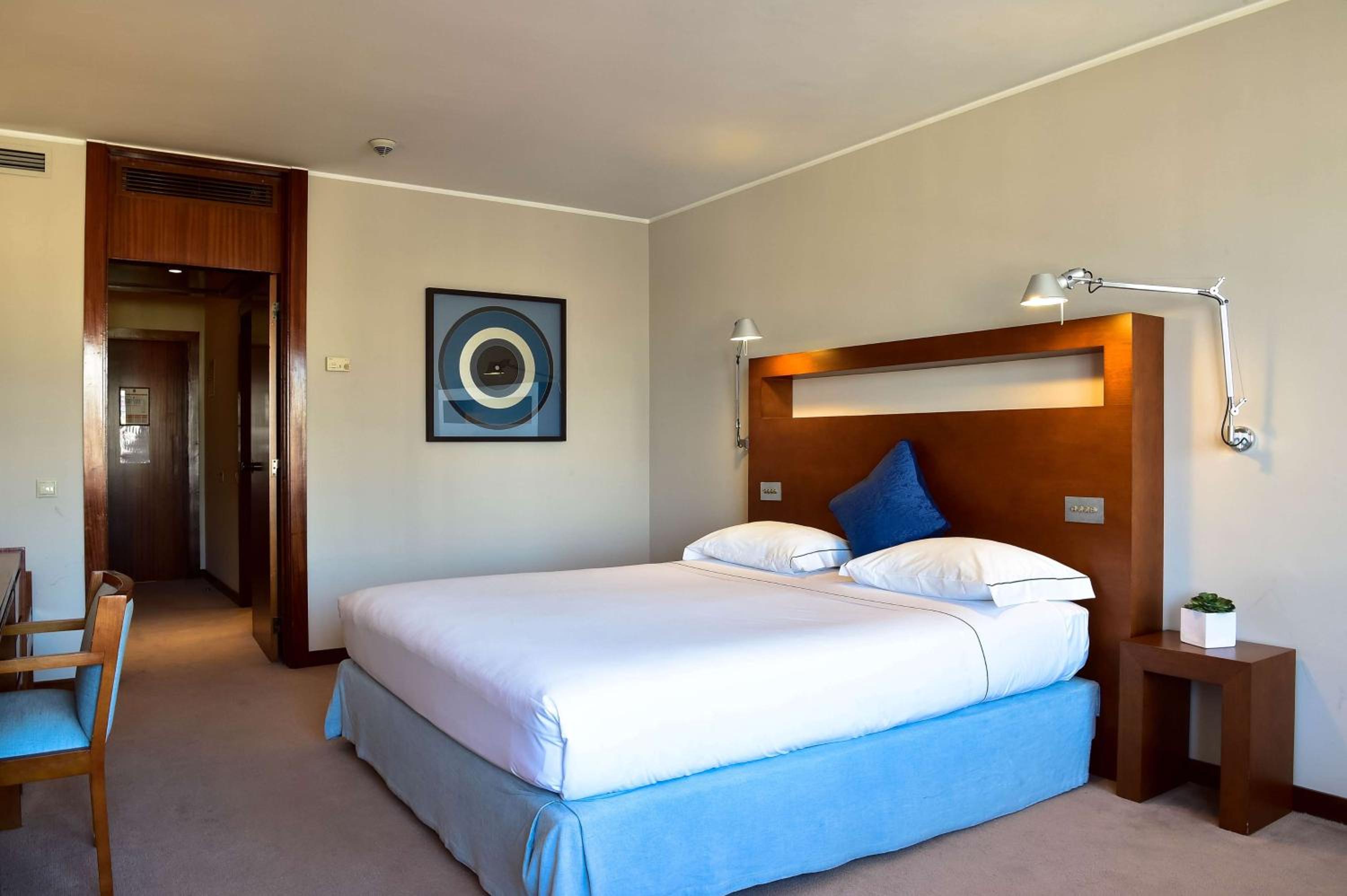 Superior Double or Twin Room with Extra Bed (2 Adults + 1 Child) photo 2