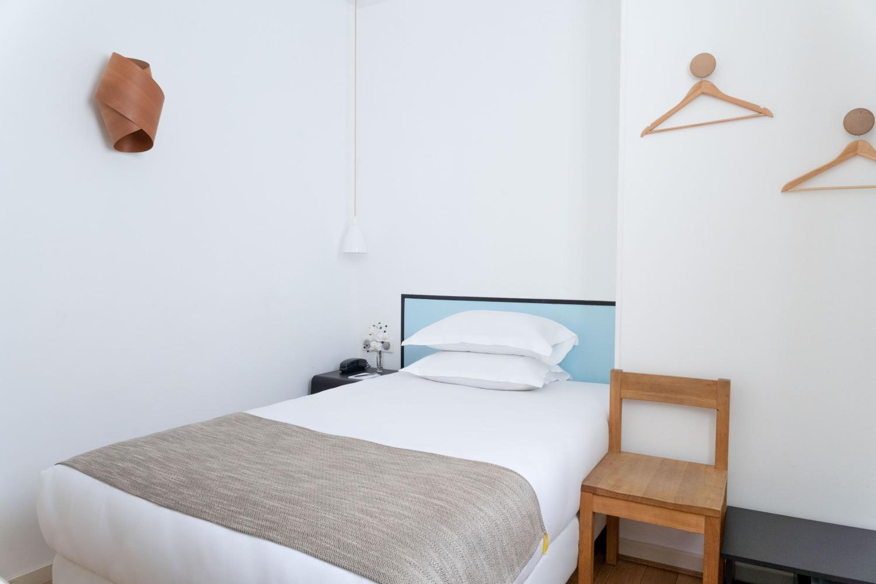 Standard Single Room With Shower photo 1