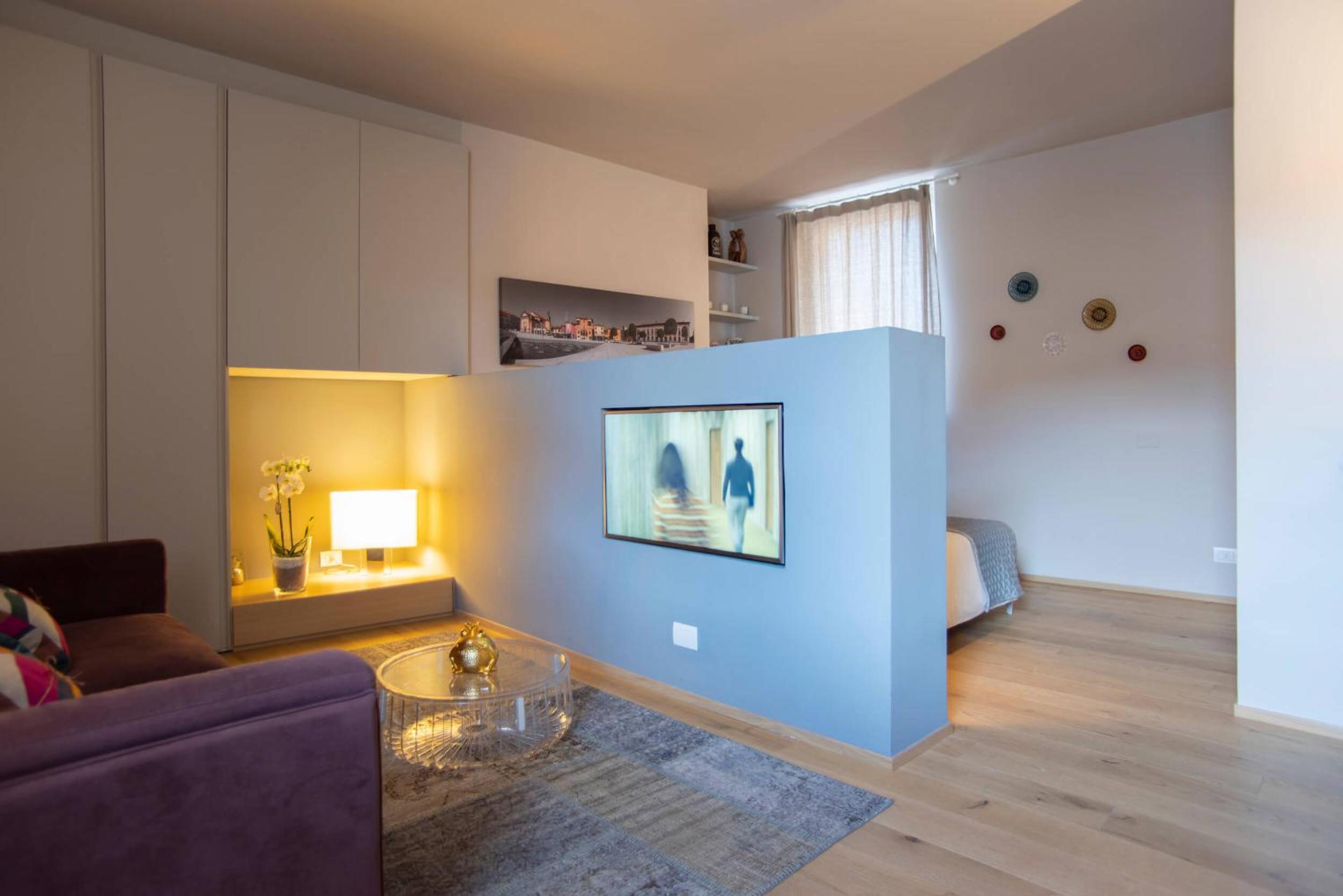 Studio Apartment photo 3