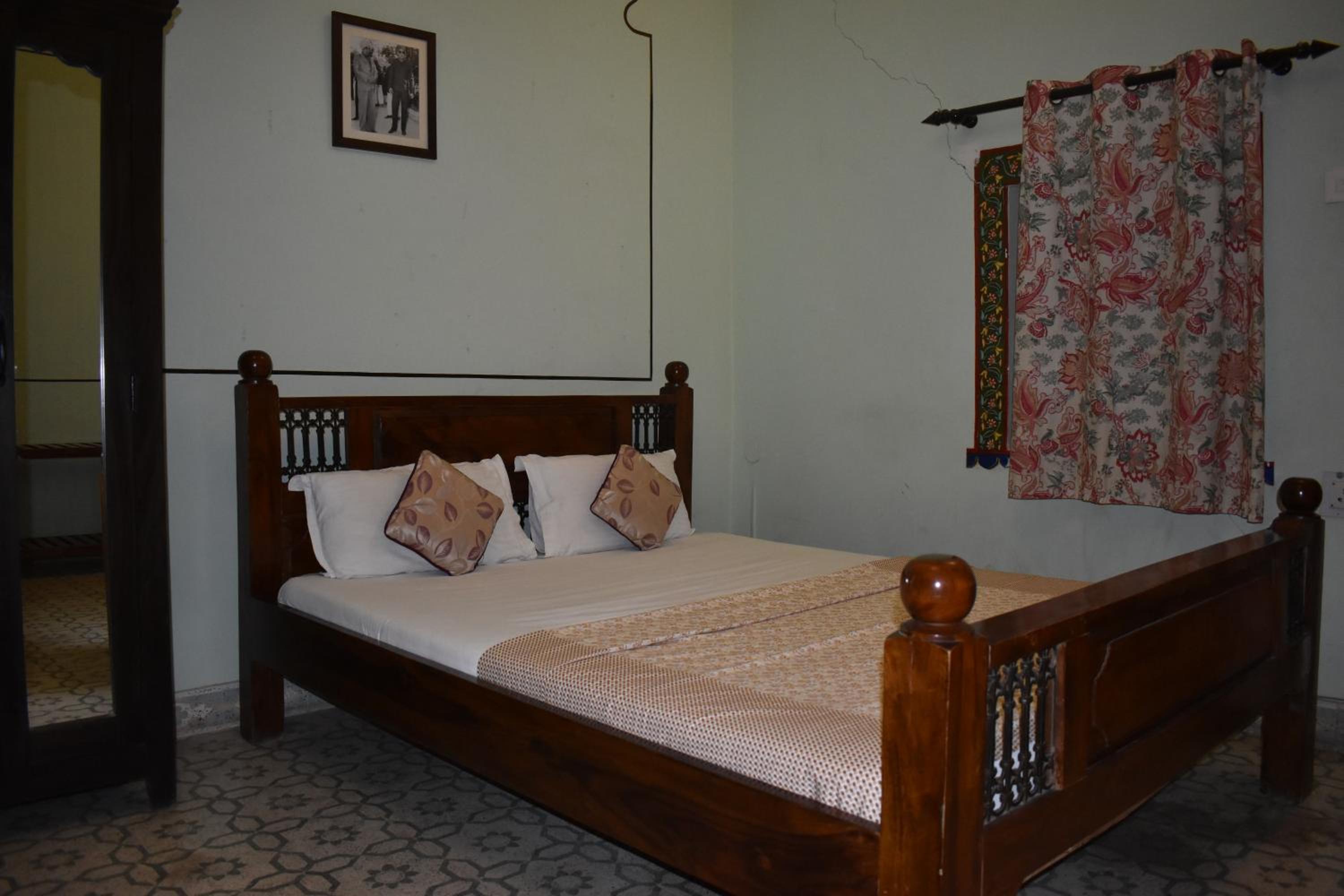 Standard Double Room photo 3