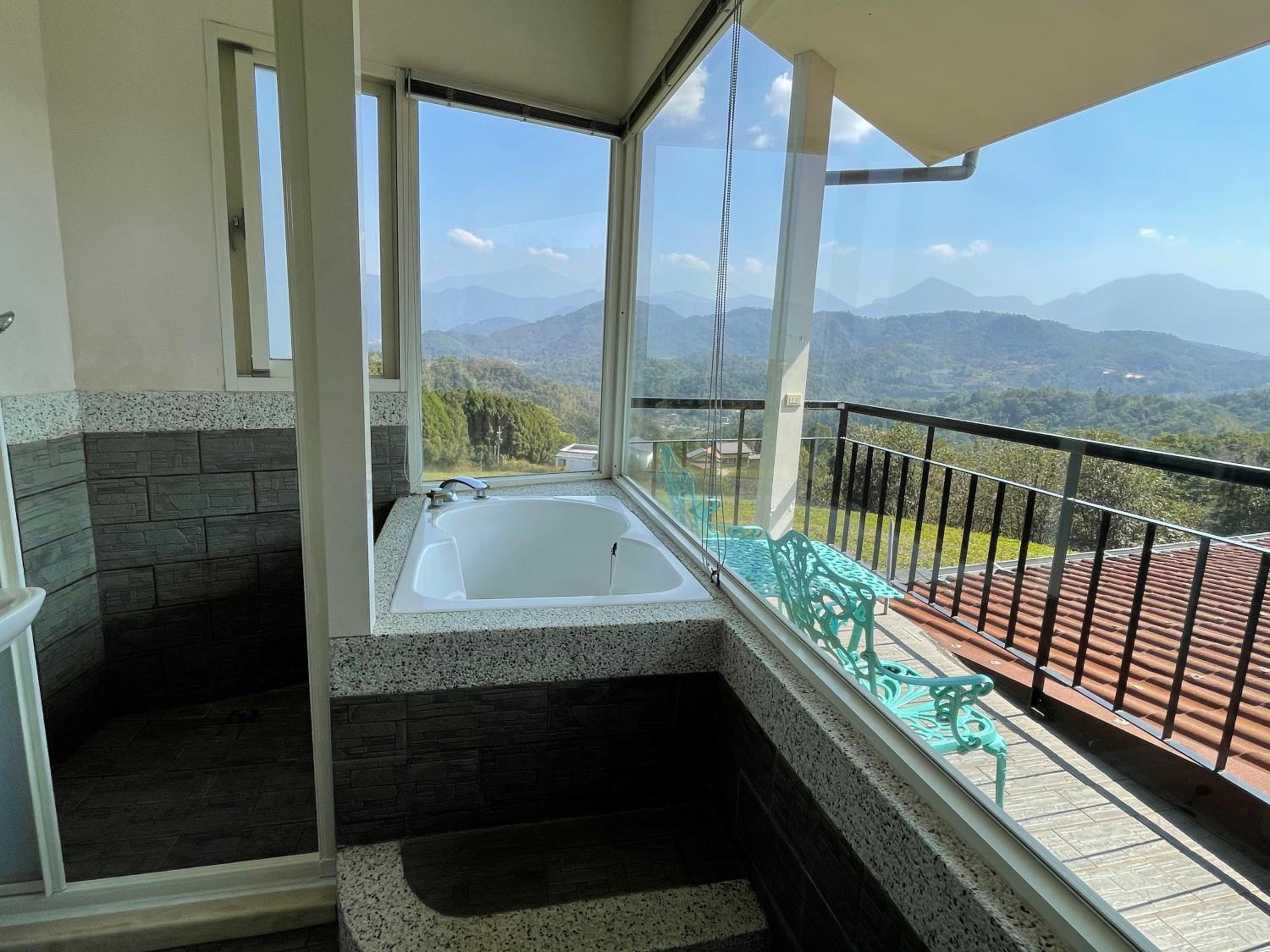 Standard Double Room - Photo 6