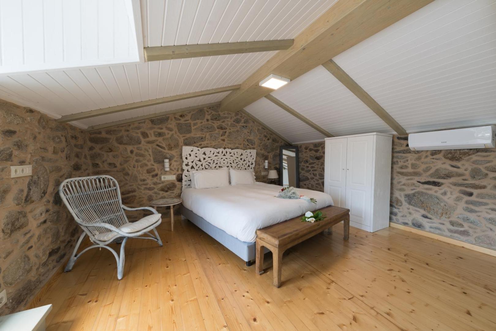 One-Bedroom House - Photo 3