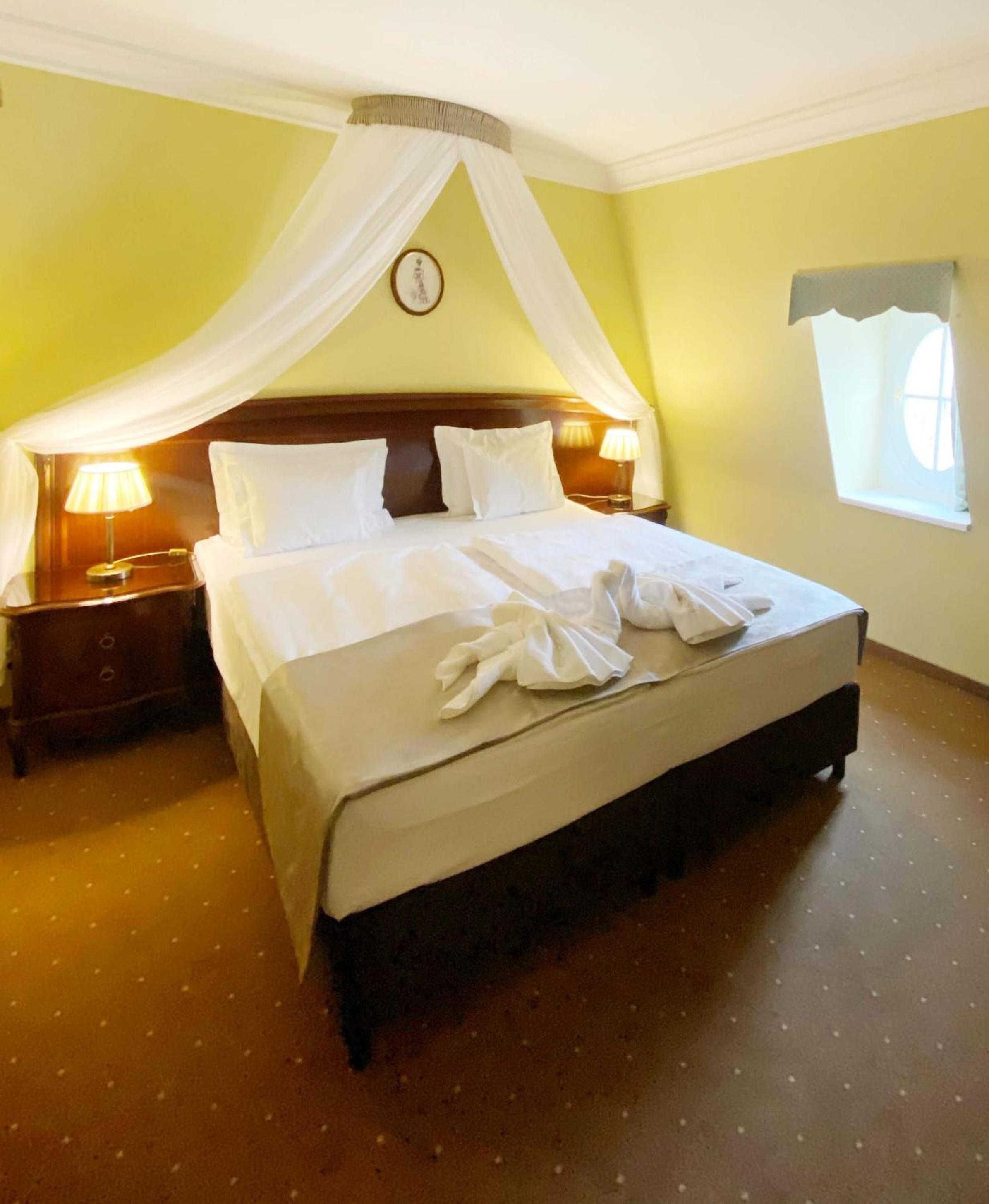 Standard Double Room Manzard - Castle photo 1