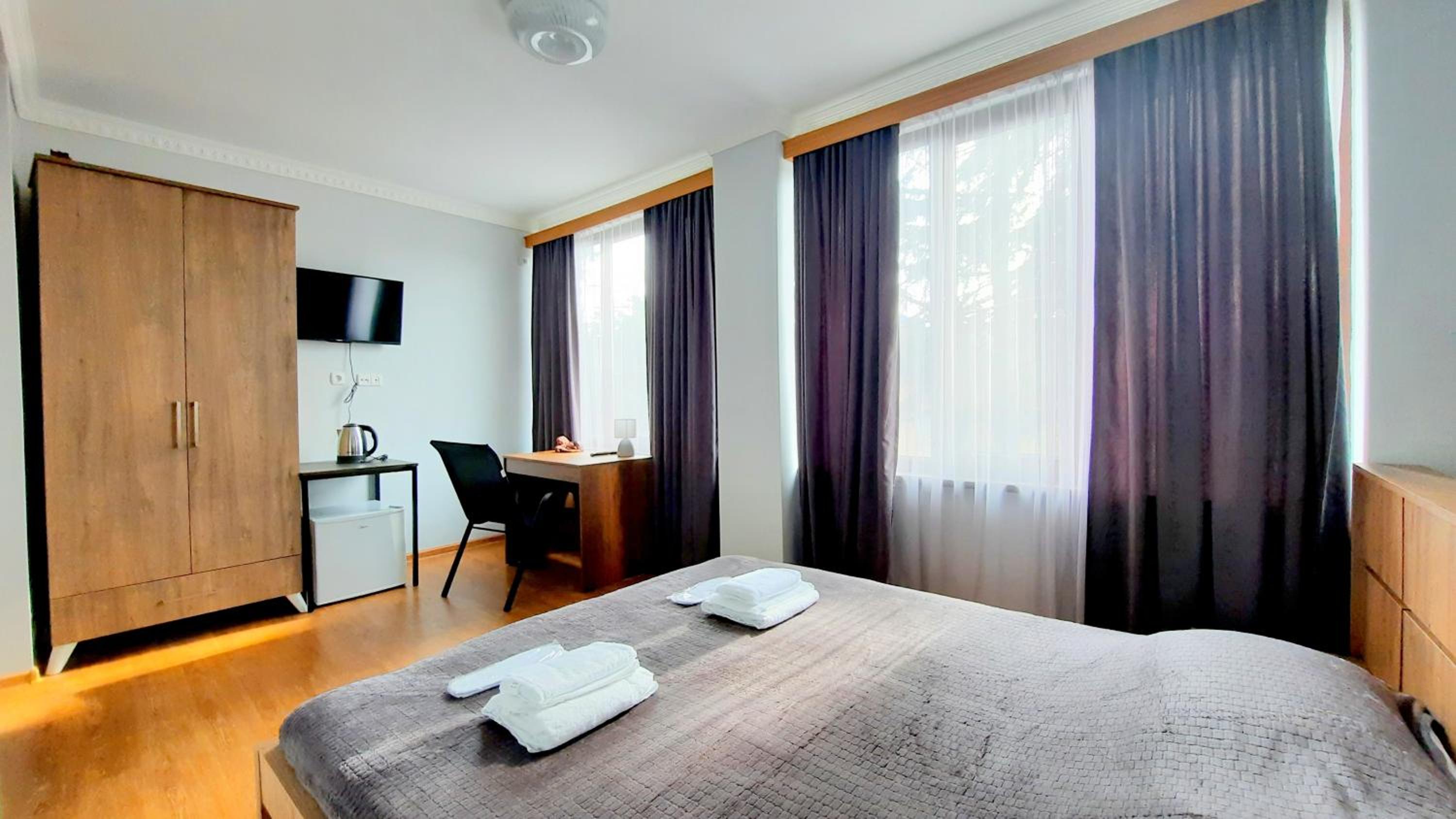 Large Double Room