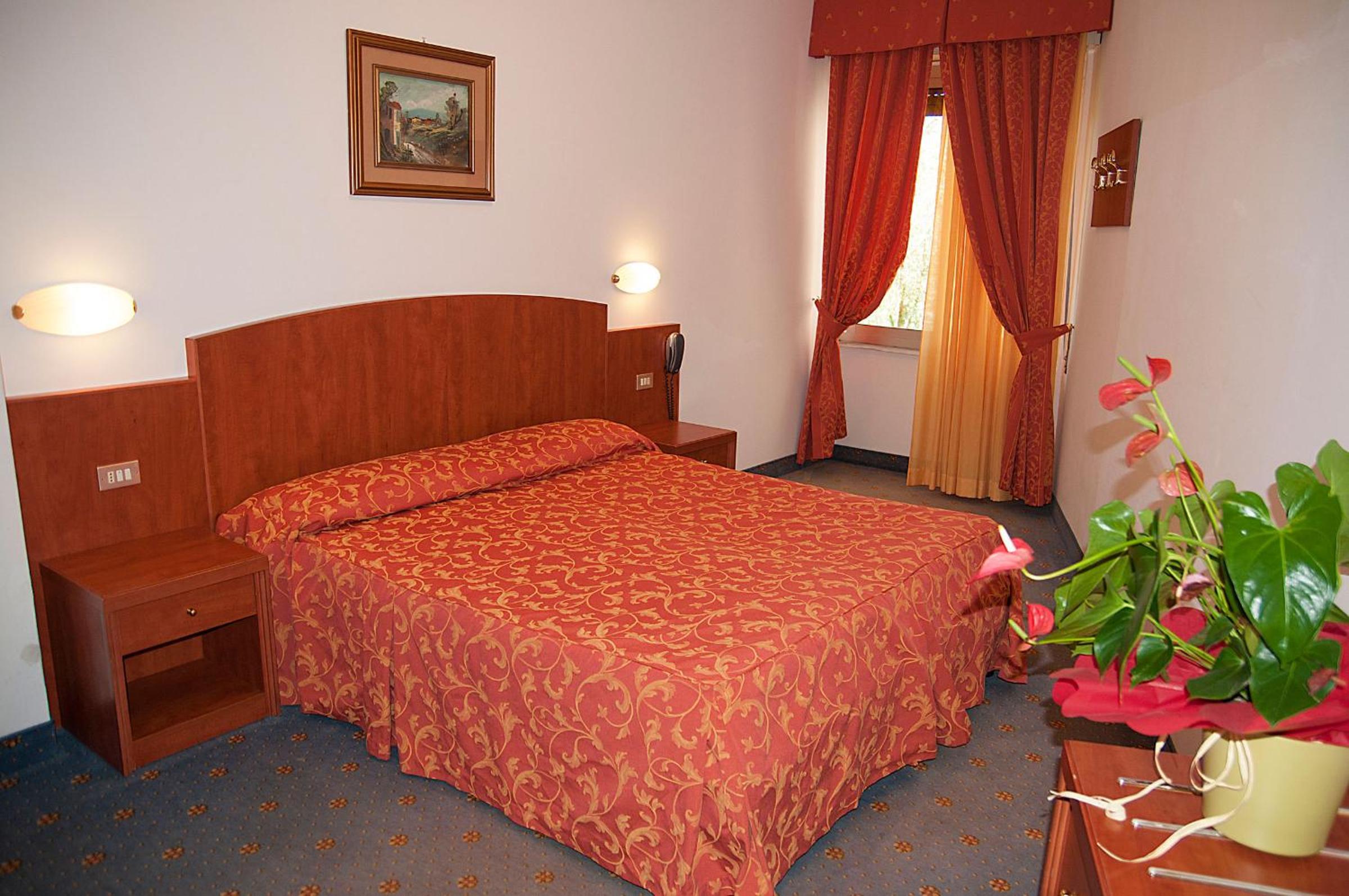 Economy Double or Twin Room - Photo 1