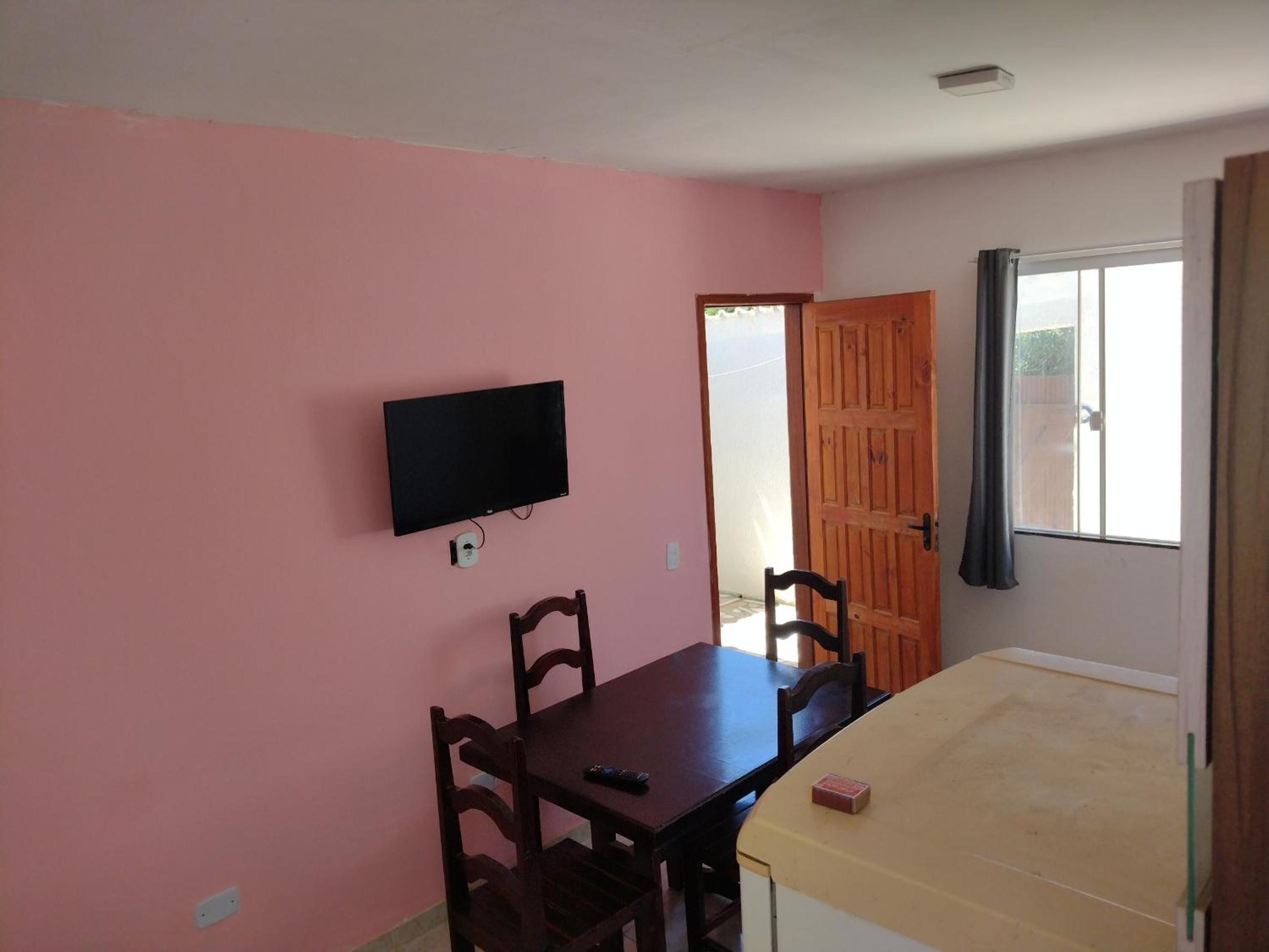 One-Bedroom House - Photo 6
