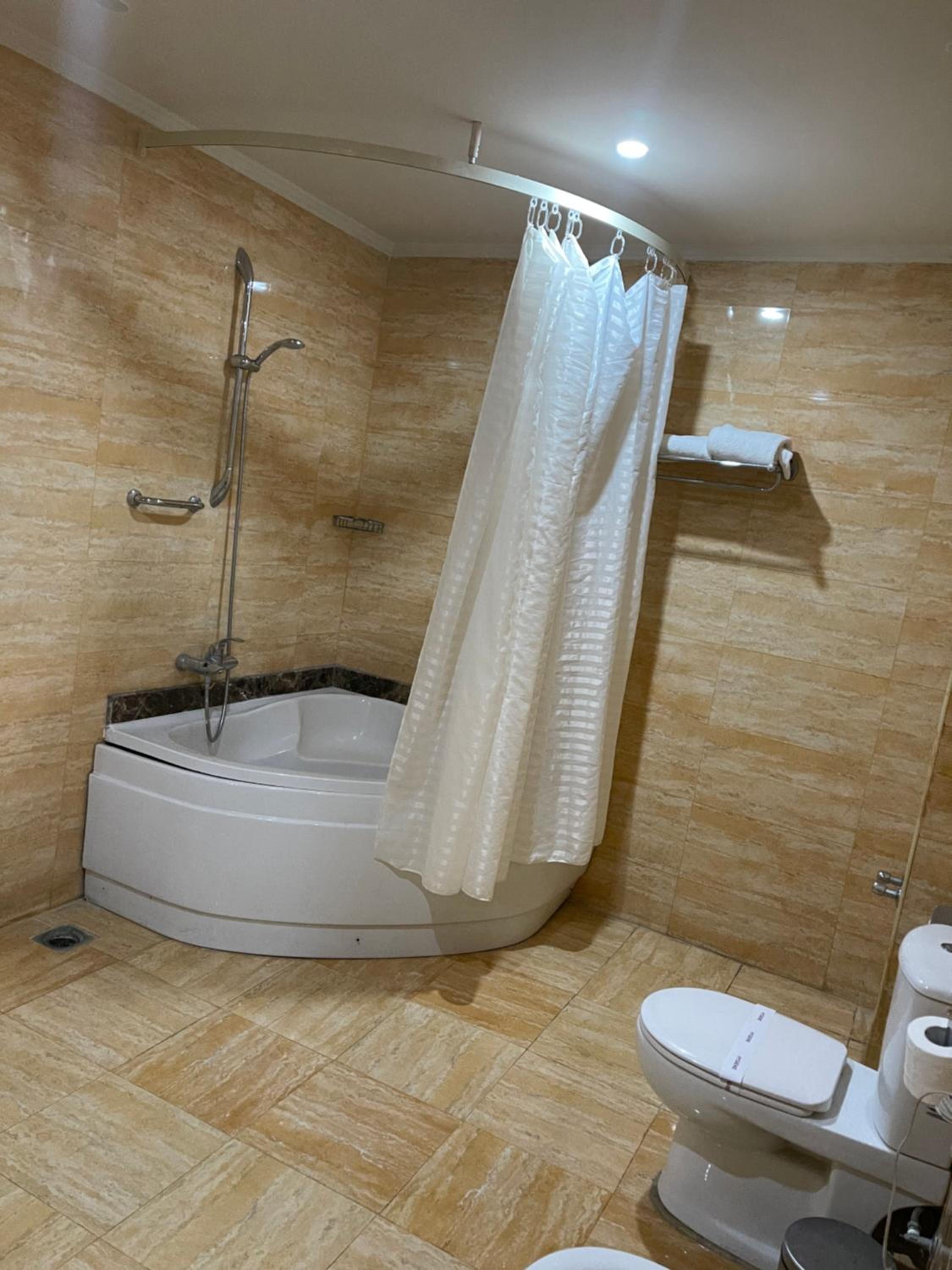 King Suite with Pool View - Photo 3