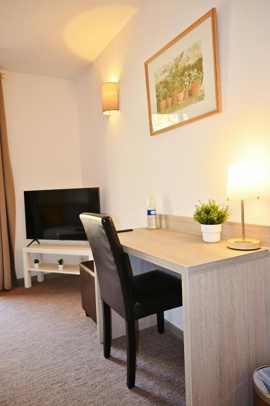 Double Room (2 Adults) photo 3