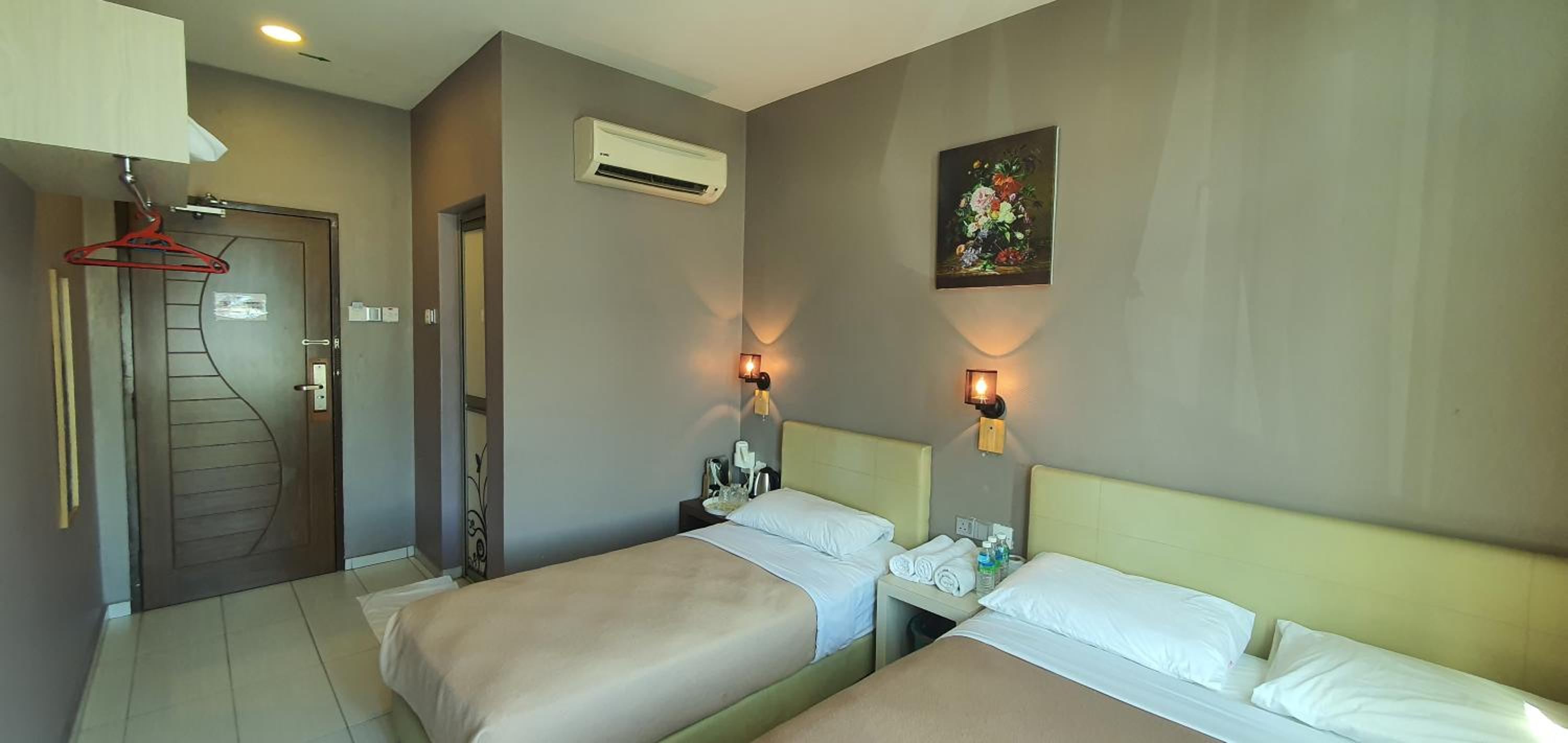 Deluxe Triple Room - Photo 5