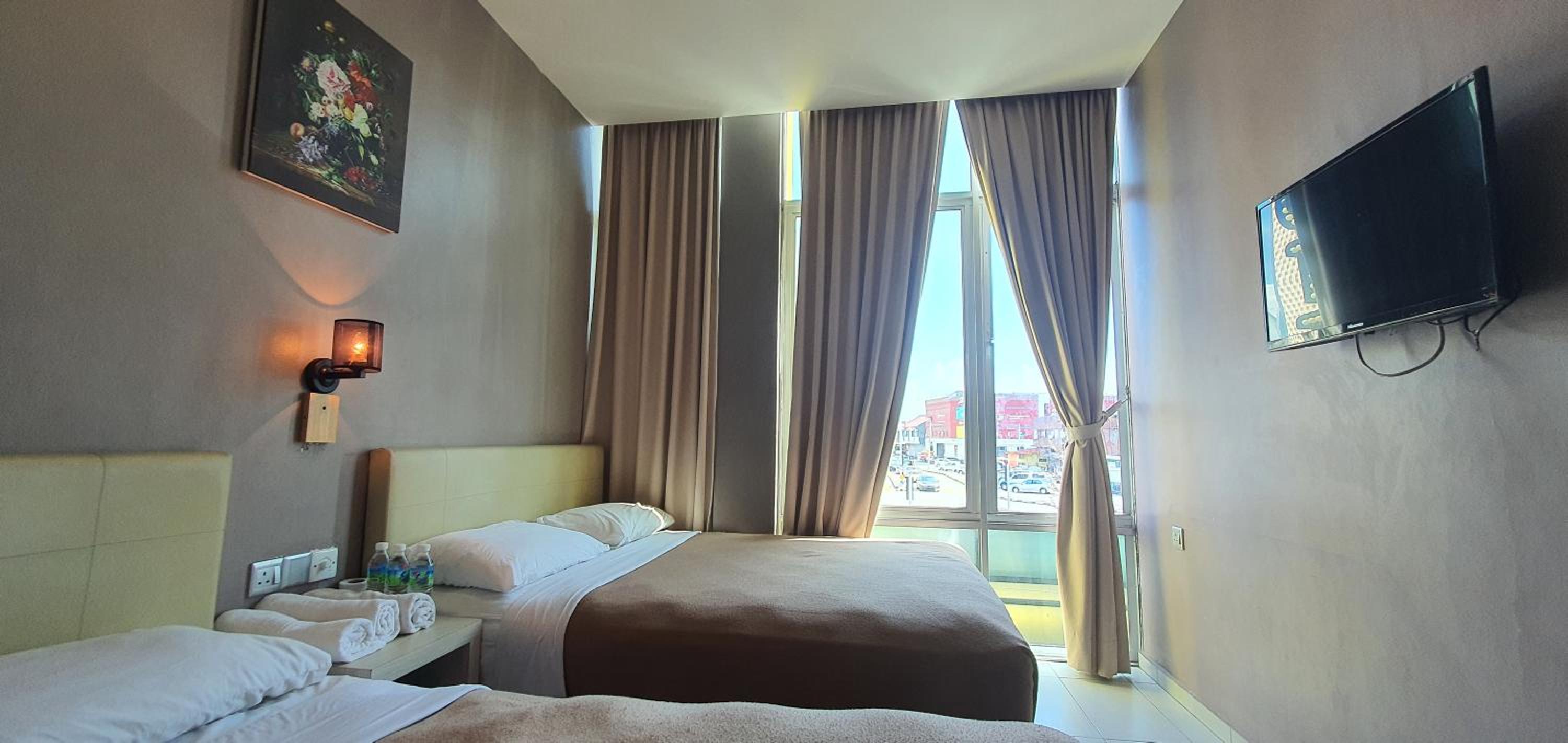 Deluxe Triple Room - Photo 2