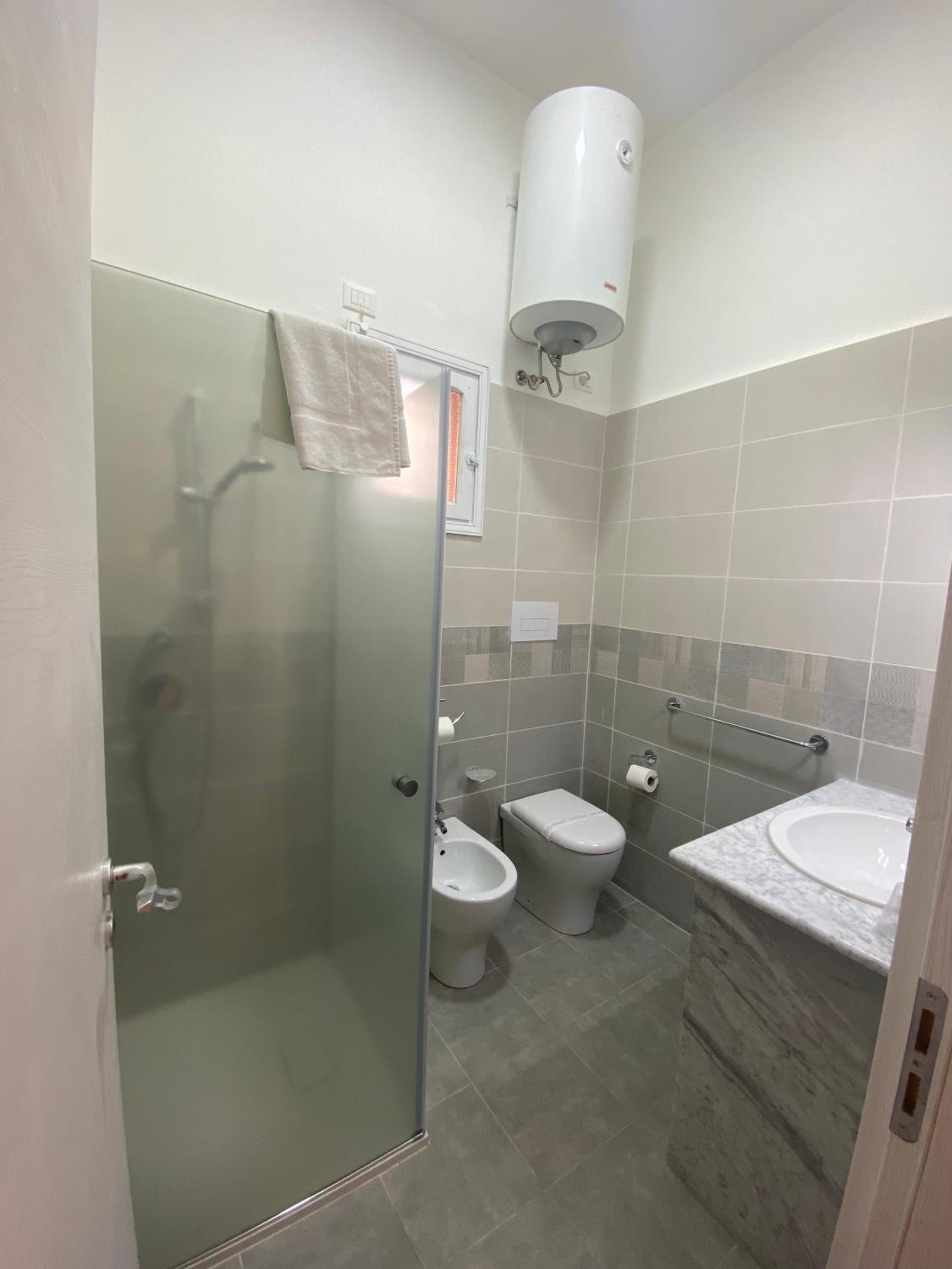 Single Room photo 3