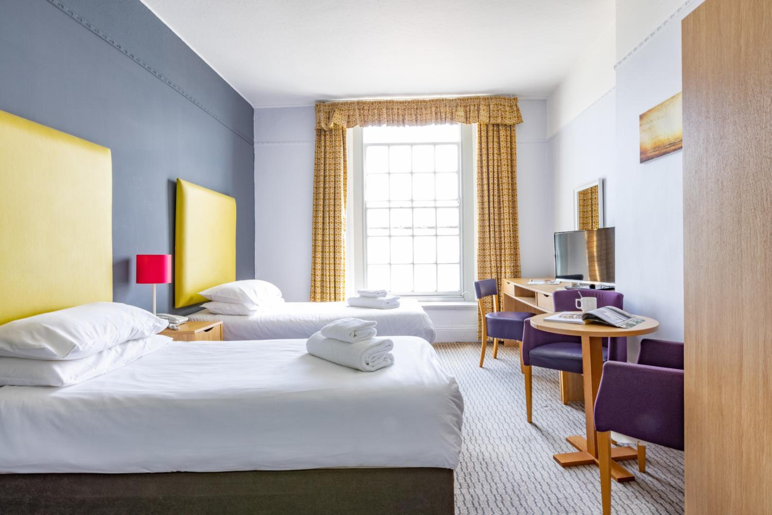 Standard Twin Room photo 3