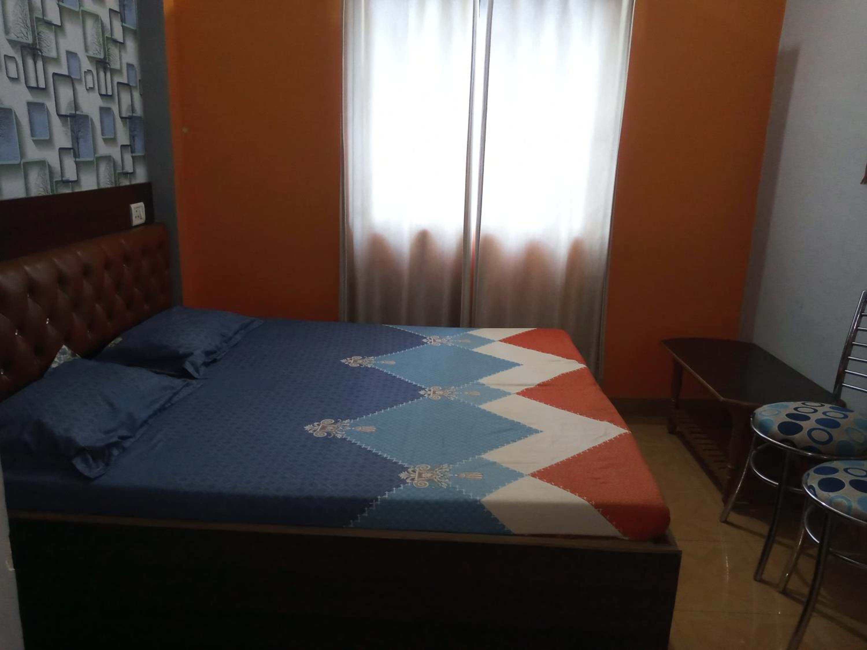 Standard Double Room with Fan - Photo 7