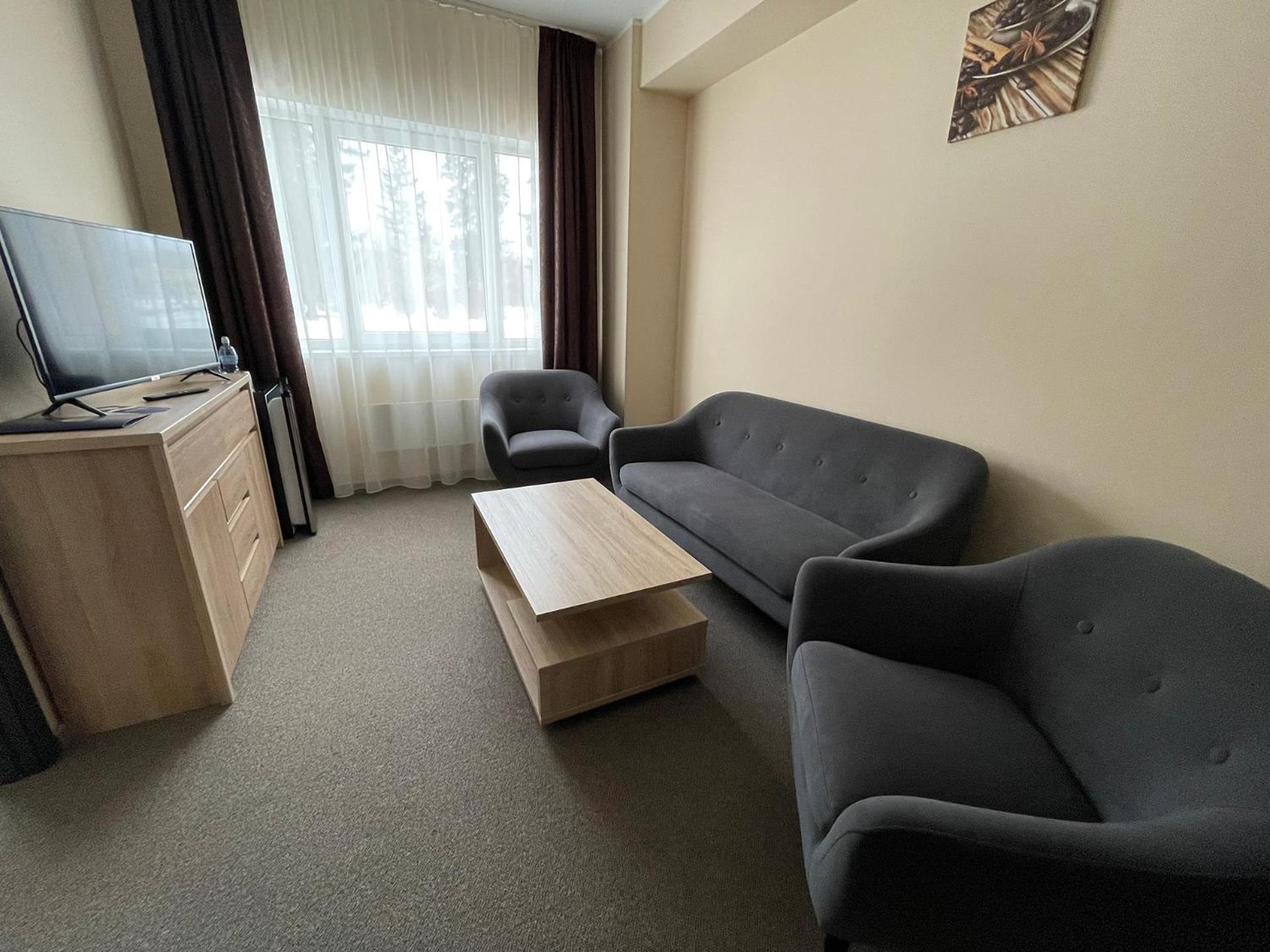Two-Bedroom Suite photo 2