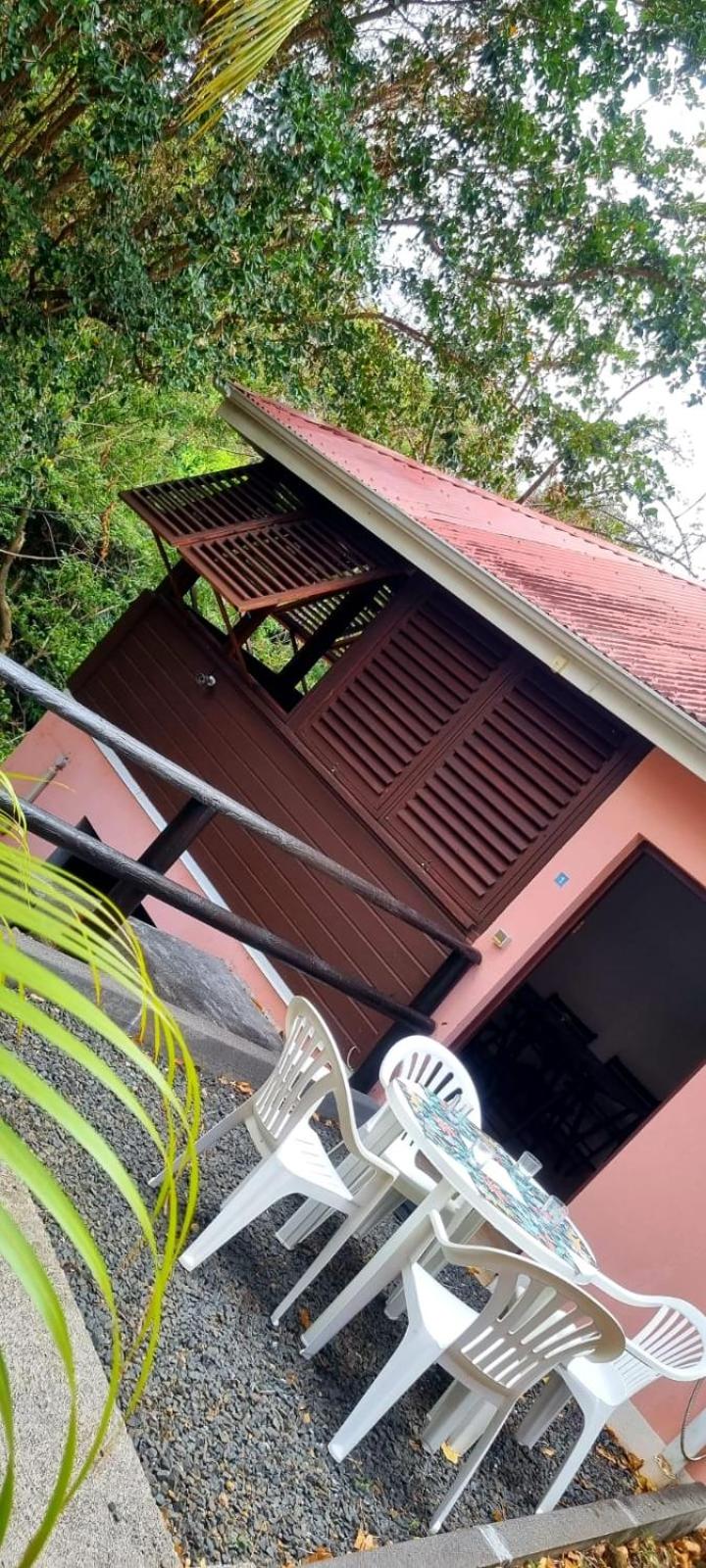 One-Bedroom House - Photo 8